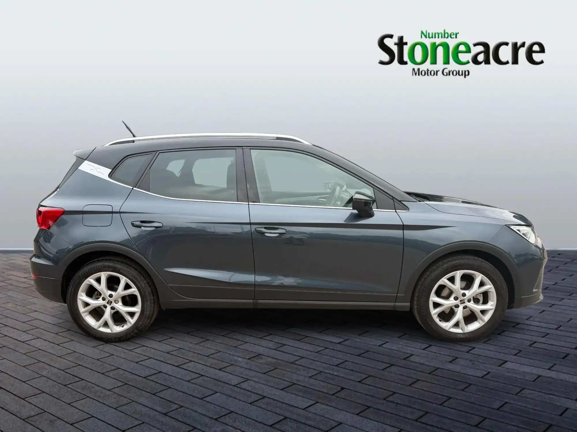 SEAT Arona 1.0 TSI 110 FR 5dr AJ22VOG Image 2
