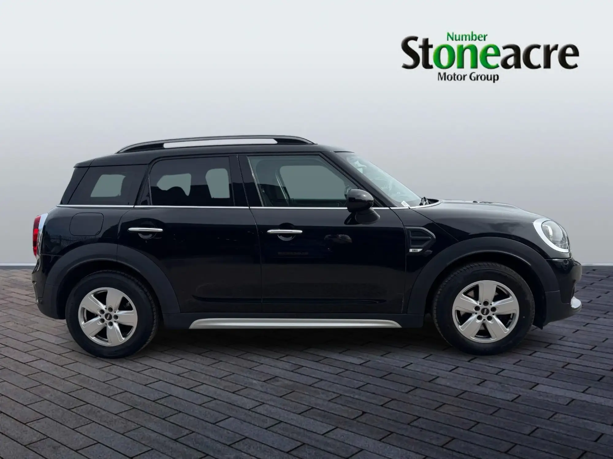MINI Countryman Countryman Cooper Classic YN19BFT Image 2