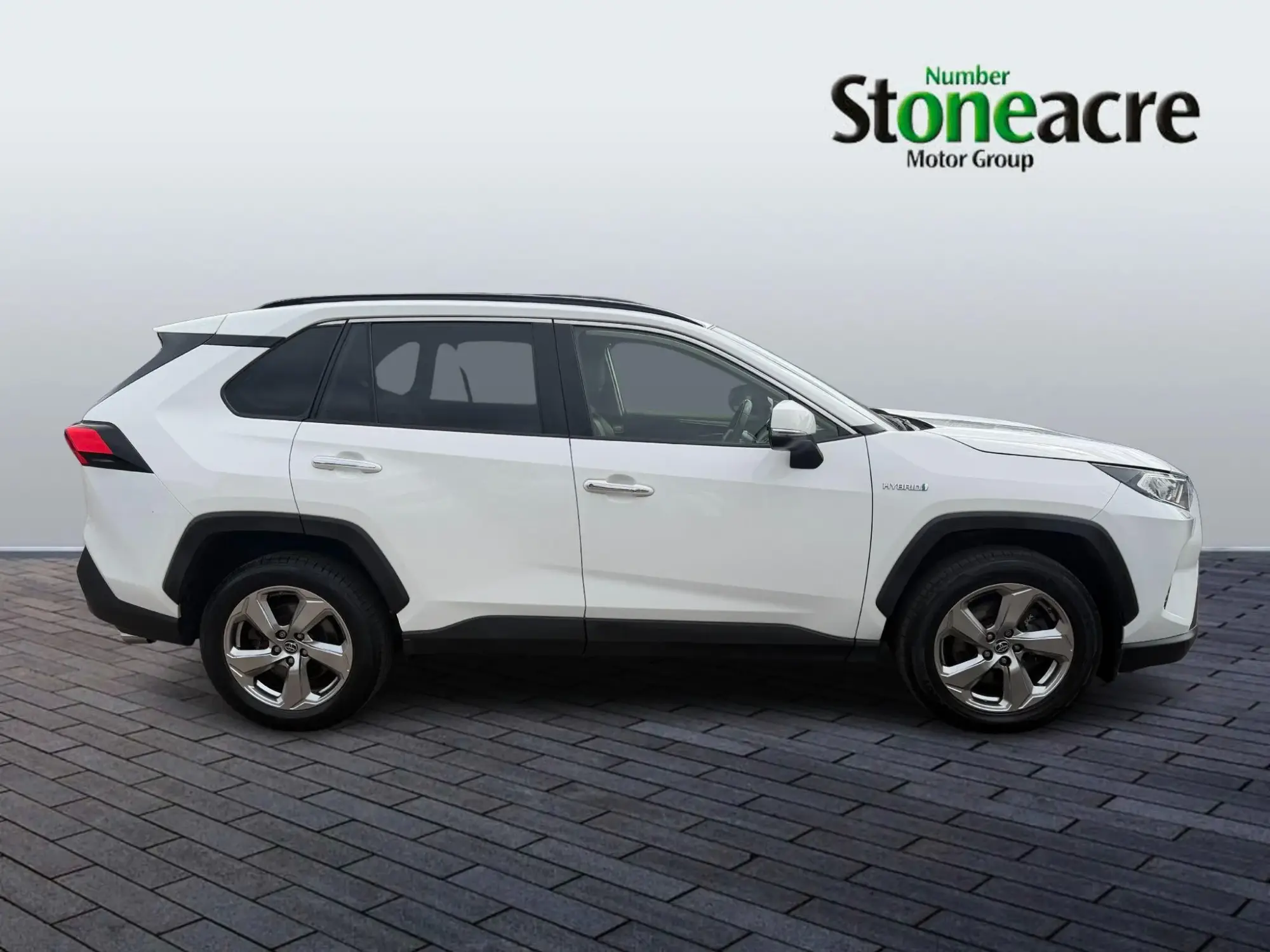 Toyota RAV4 2.5 VVT-h Excel CVT Euro 6 (s/s) 5dr NC19GSV Image 2