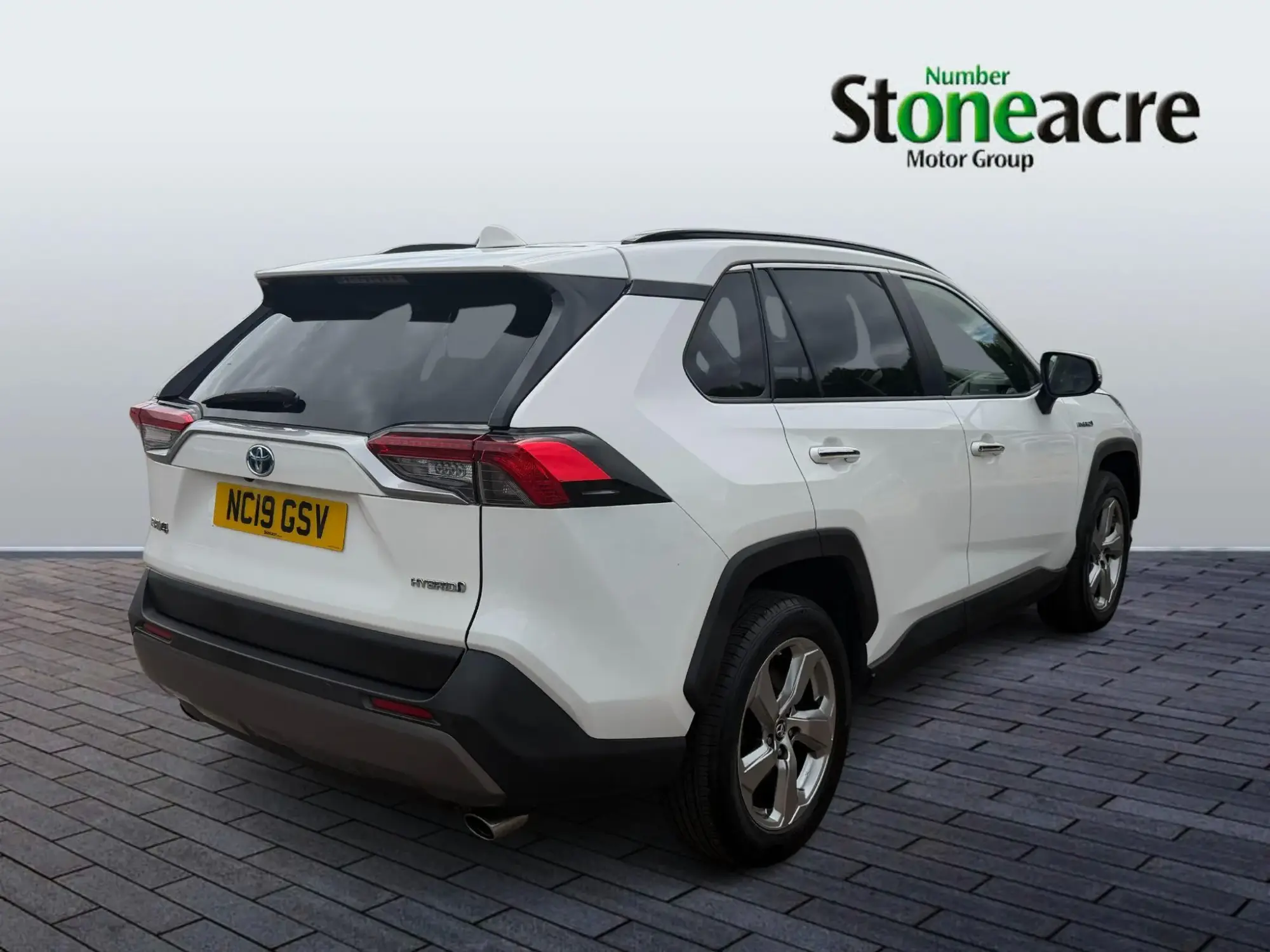 Toyota RAV4 2.5 VVT-h Excel CVT Euro 6 (s/s) 5dr NC19GSV Image 3