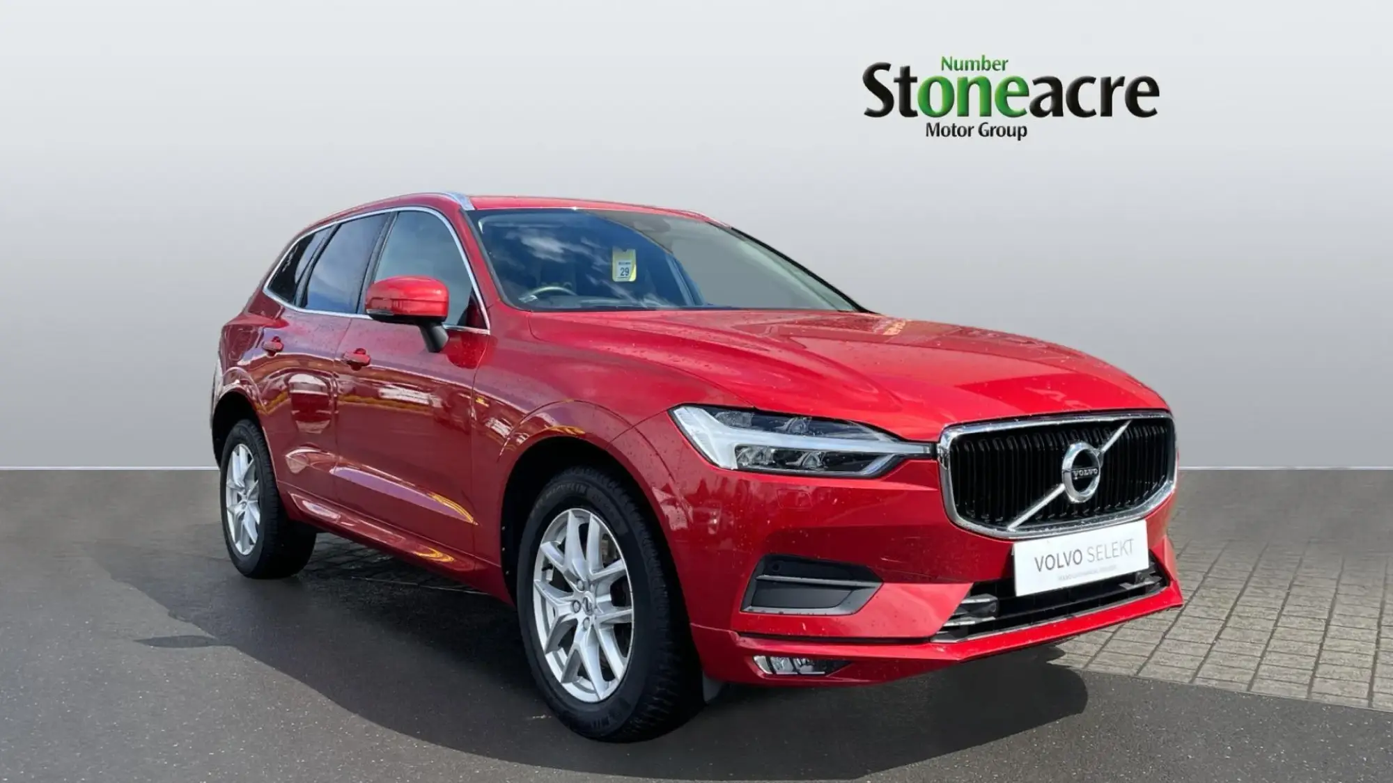 Volvo XC60 2.0 T5 Momentum Pro Auto Euro 6 (s/s) 5dr YJ69UBB Image 1