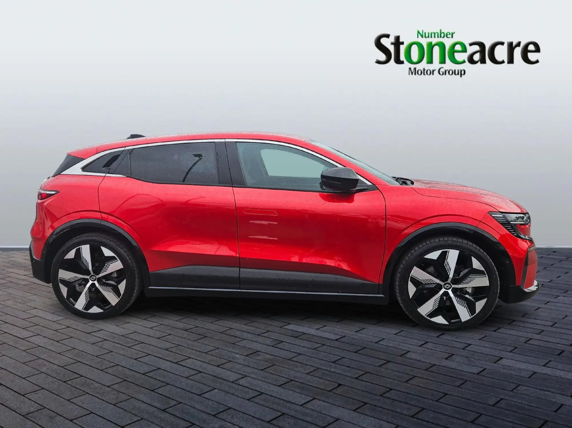 Renault Megane E-Tech Electric Image 2