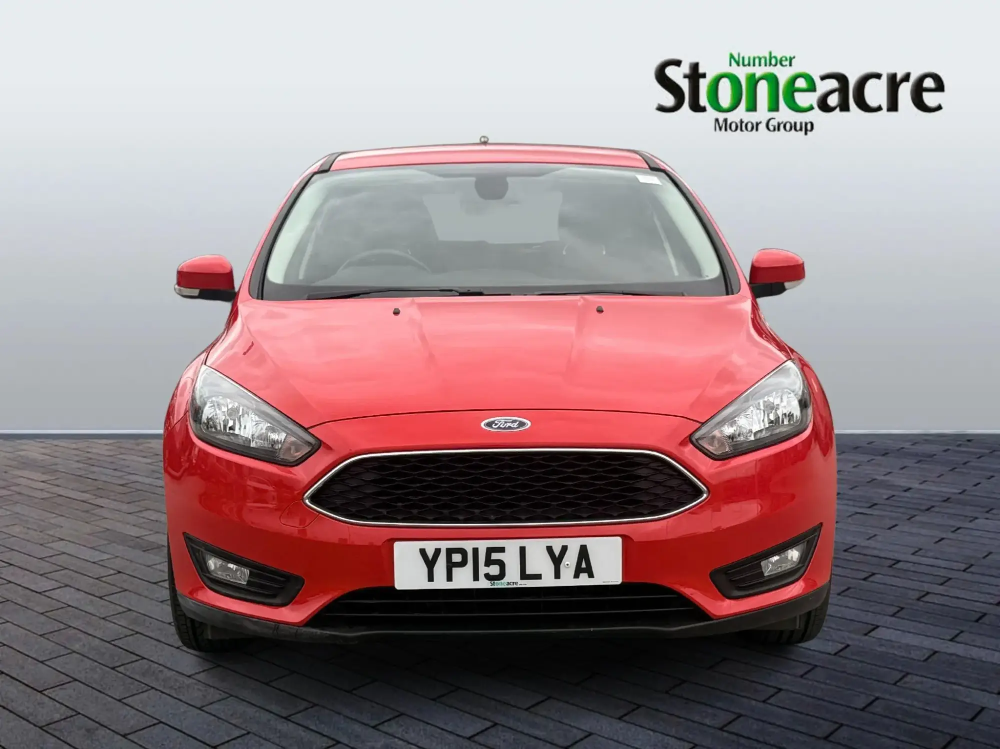 Ford Focus 1.0T EcoBoost Zetec Euro 6 (s/s) 5dr YP15LYA Image 2