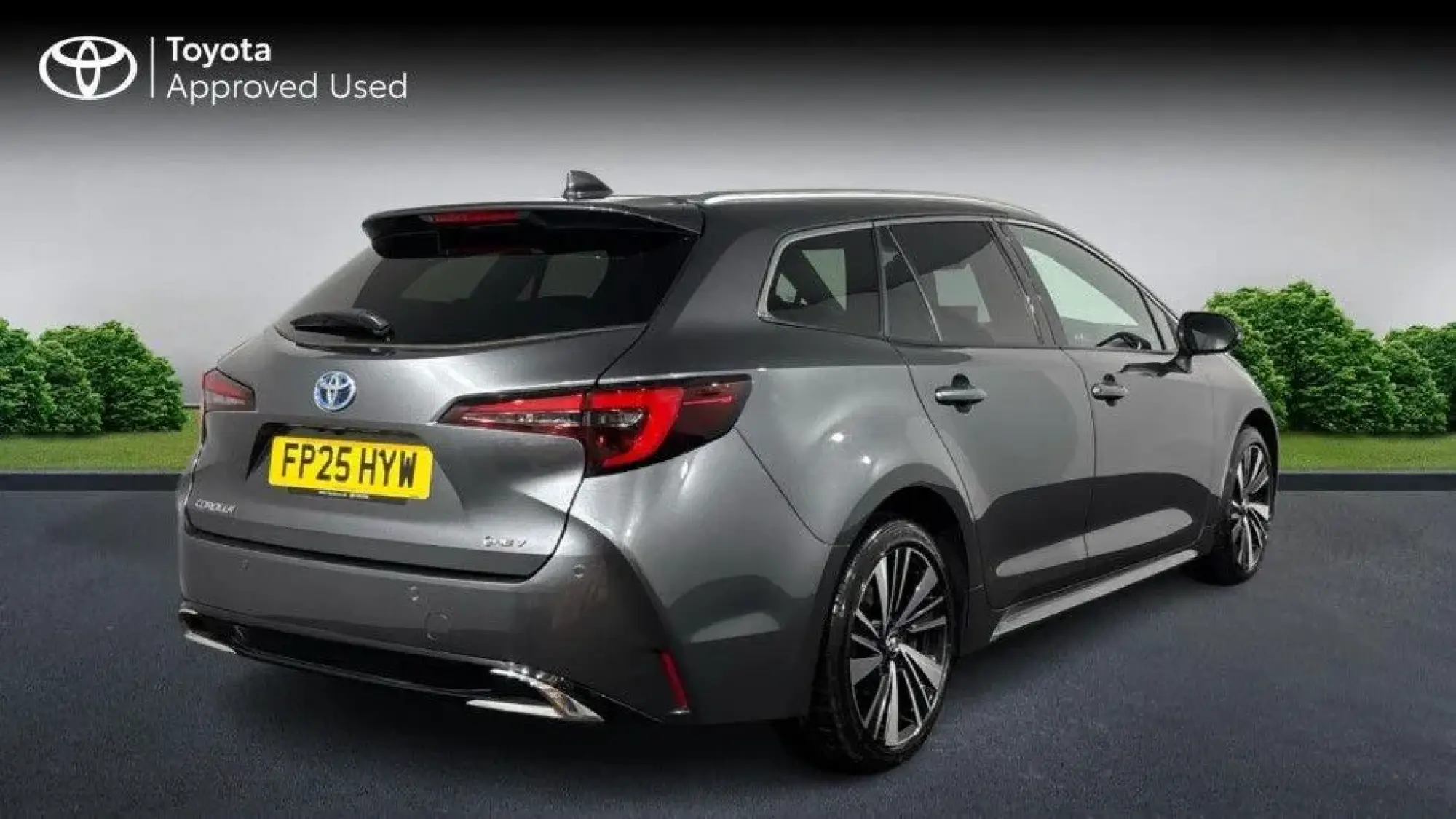 Toyota Corolla Touring Sports Image 3