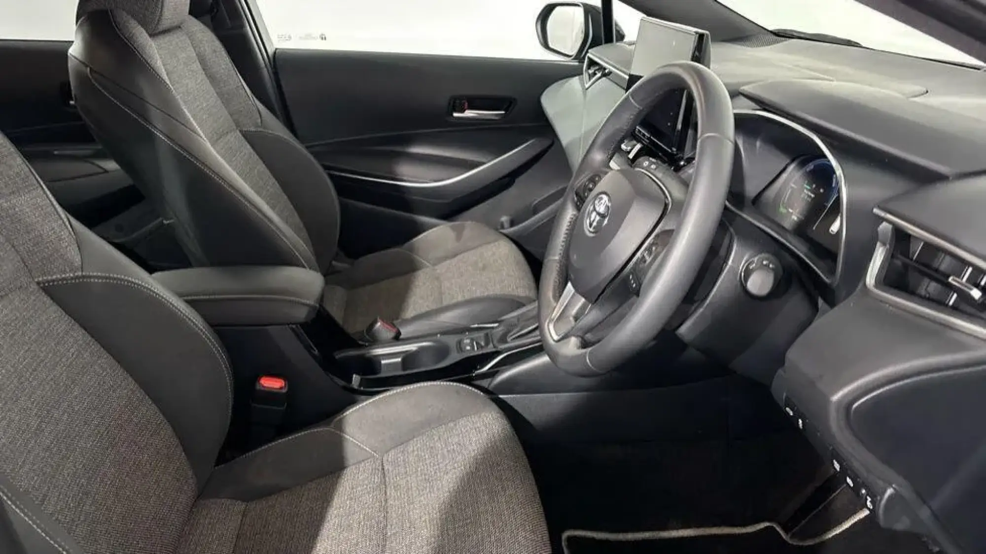 Toyota Corolla Touring Sports Image 15