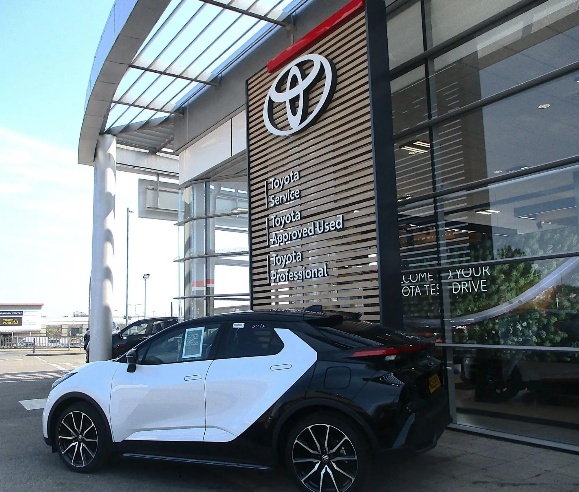 Toyota Corolla Touring Sports Image 19