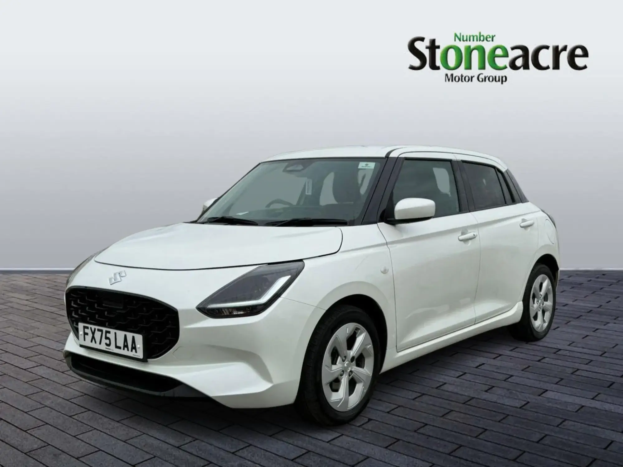Suzuki Swift 1.2 MHEV Motion Euro 6 (s/s) 5dr FX75LAA Image 3