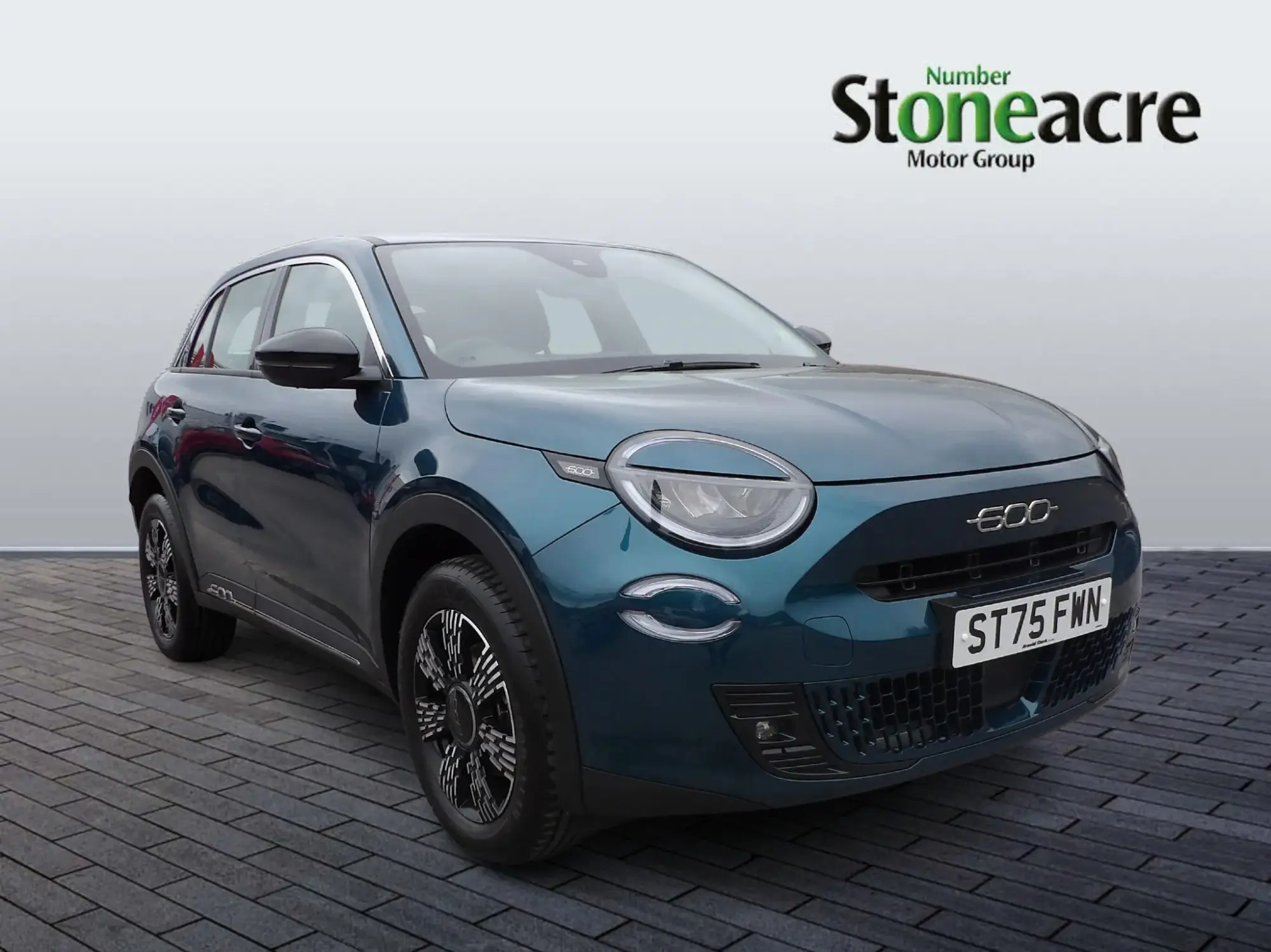 Fiat 600 1.2 MHEV e-DCT Euro 6 (s/s) 5dr ST75FWN Image 1