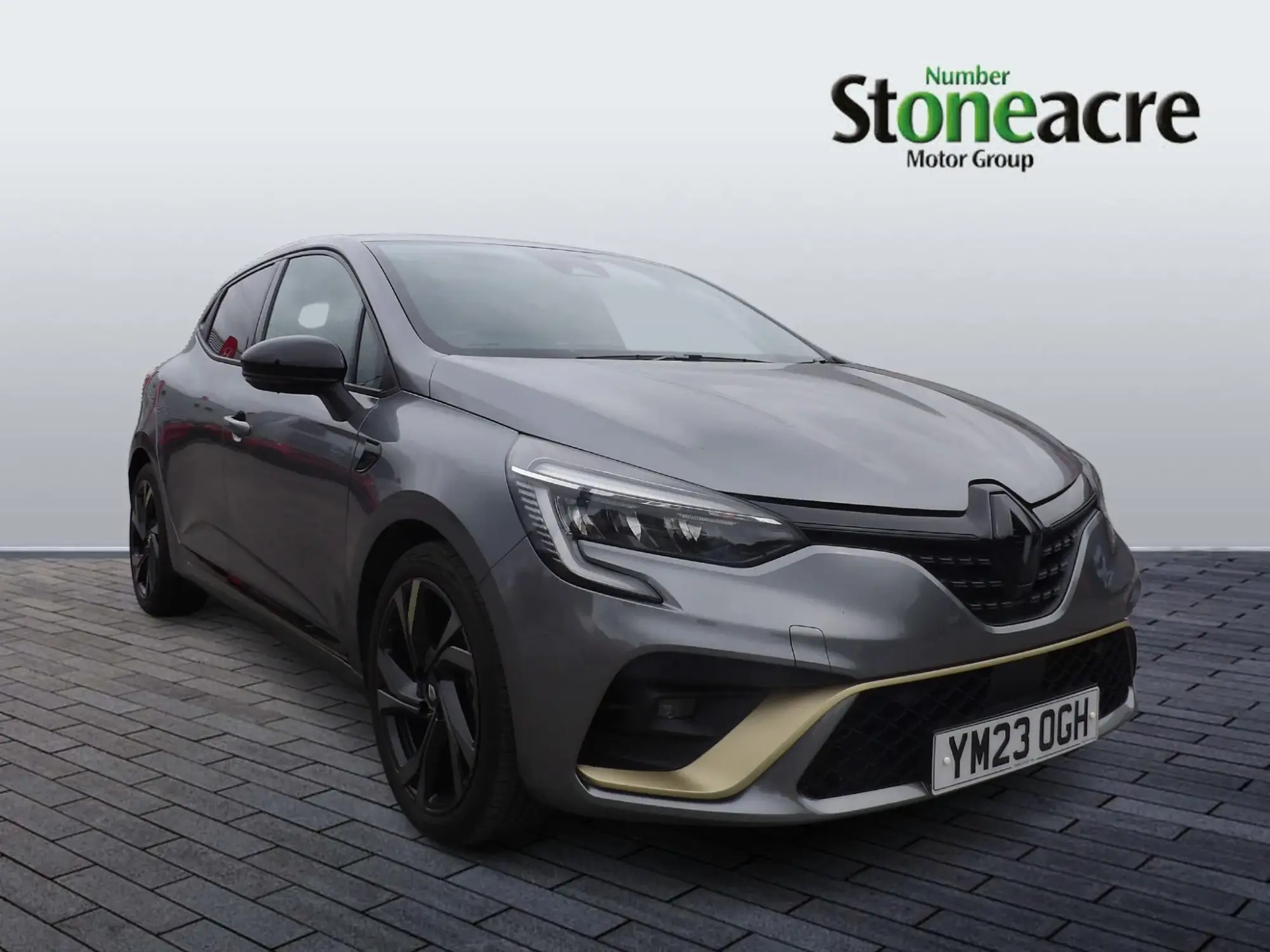 Renault Clio E-Tech 1.6 E-TECH full hybrid 145 Engineered 5dr Auto YM23OGH Image 1