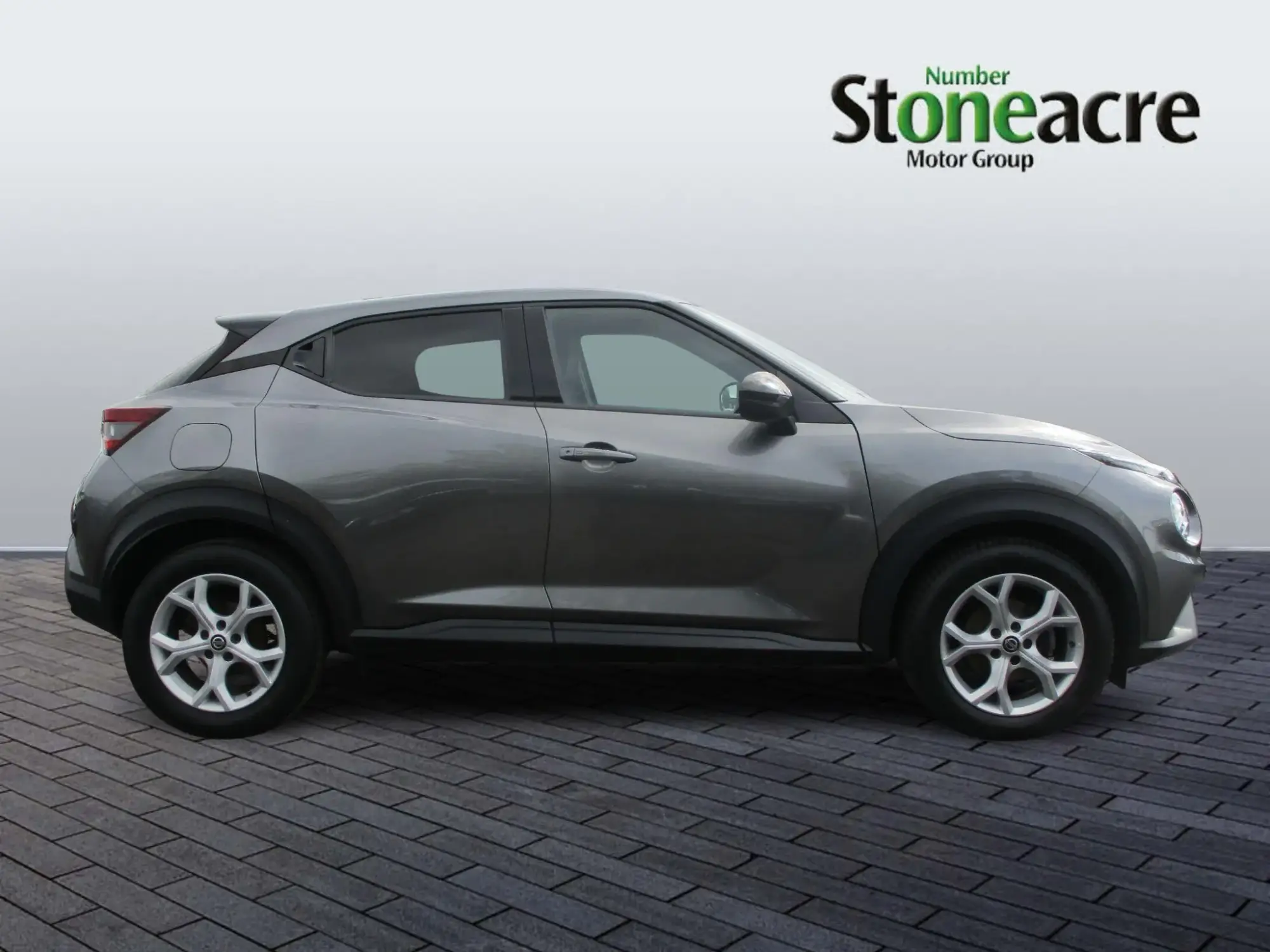 Nissan Juke 1.0 DiG-T N-Connecta 5dr LN21ZGH Image 2