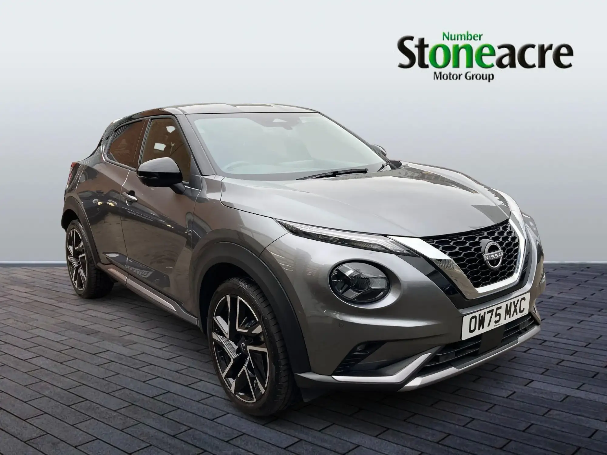 Nissan Juke 1.0 DIG-T Tekna+ DCT Auto Euro 6 (s/s) 5dr OW75MXC Image 1
