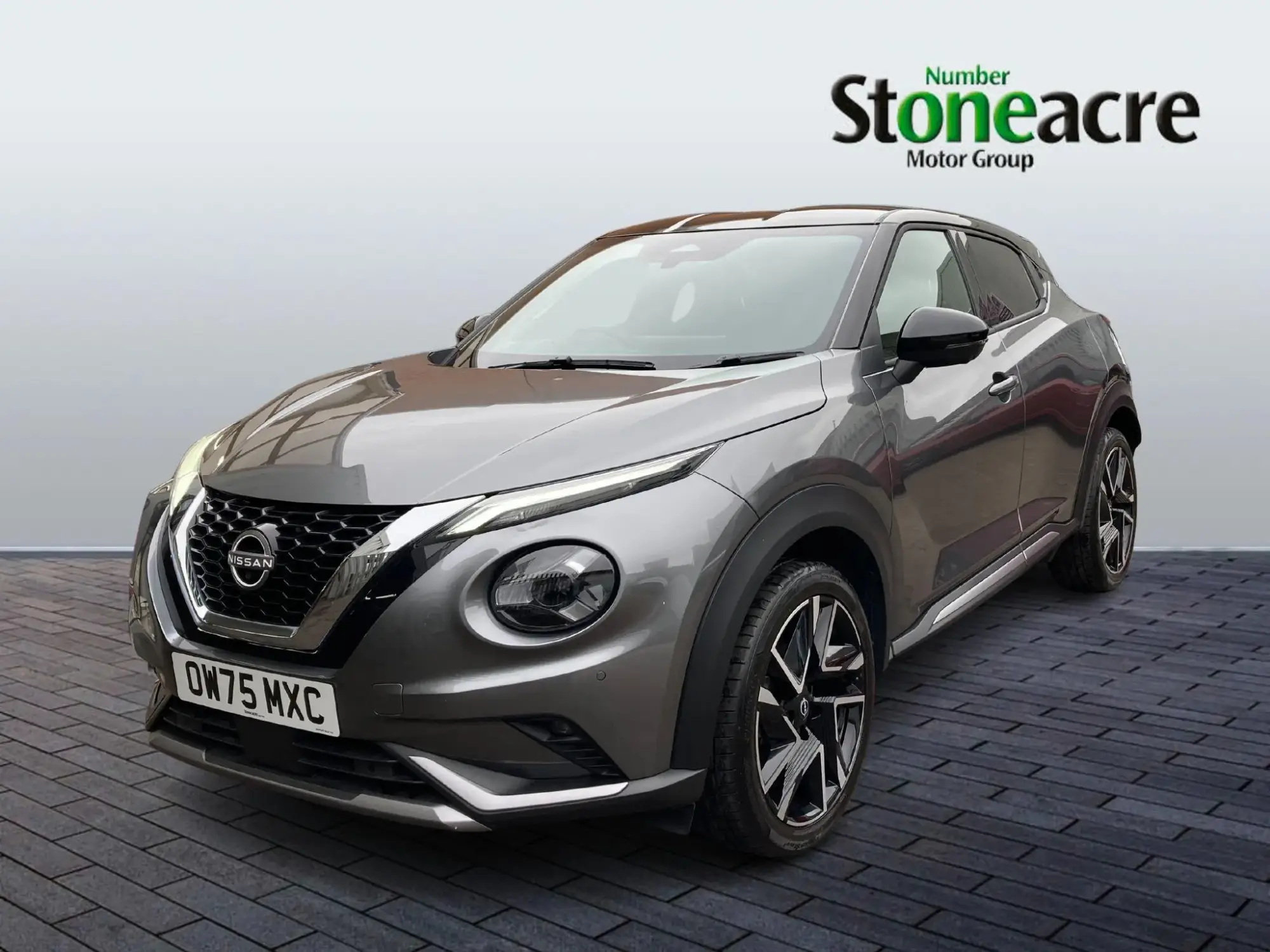 Nissan Juke 1.0 DIG-T Tekna+ DCT Auto Euro 6 (s/s) 5dr OW75MXC Image 3