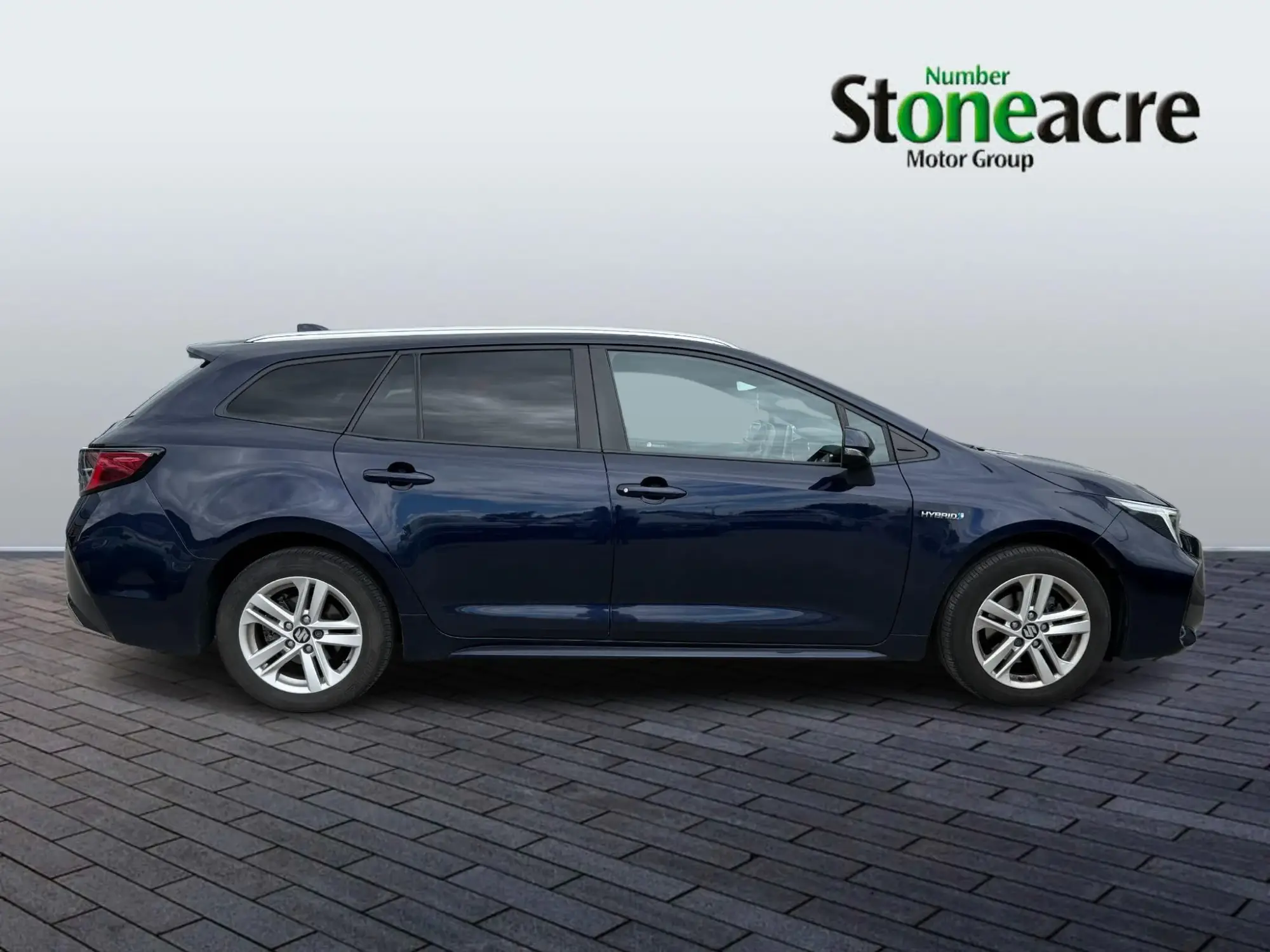 Suzuki Swace Image 2