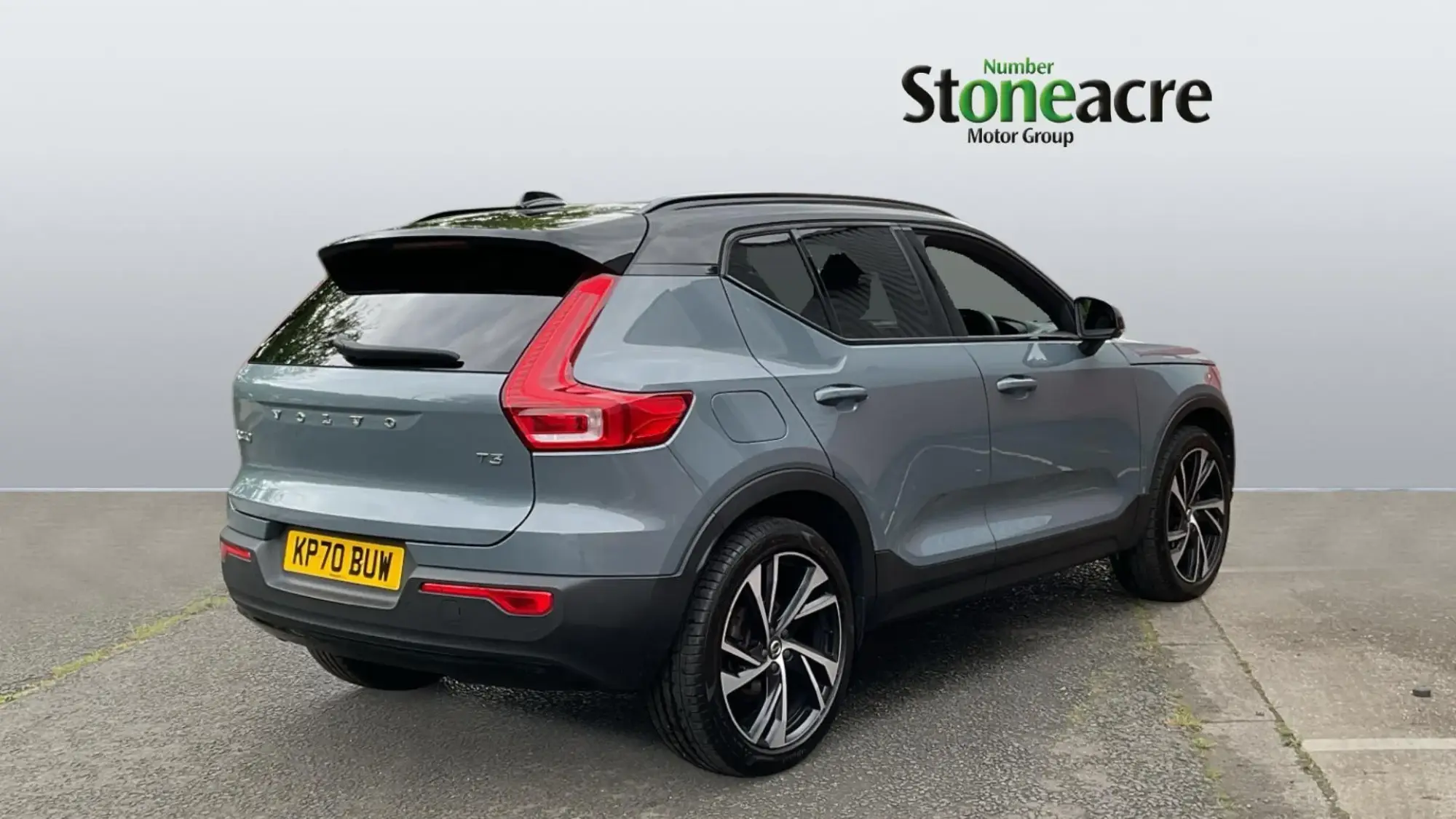 Volvo XC40 Image 2