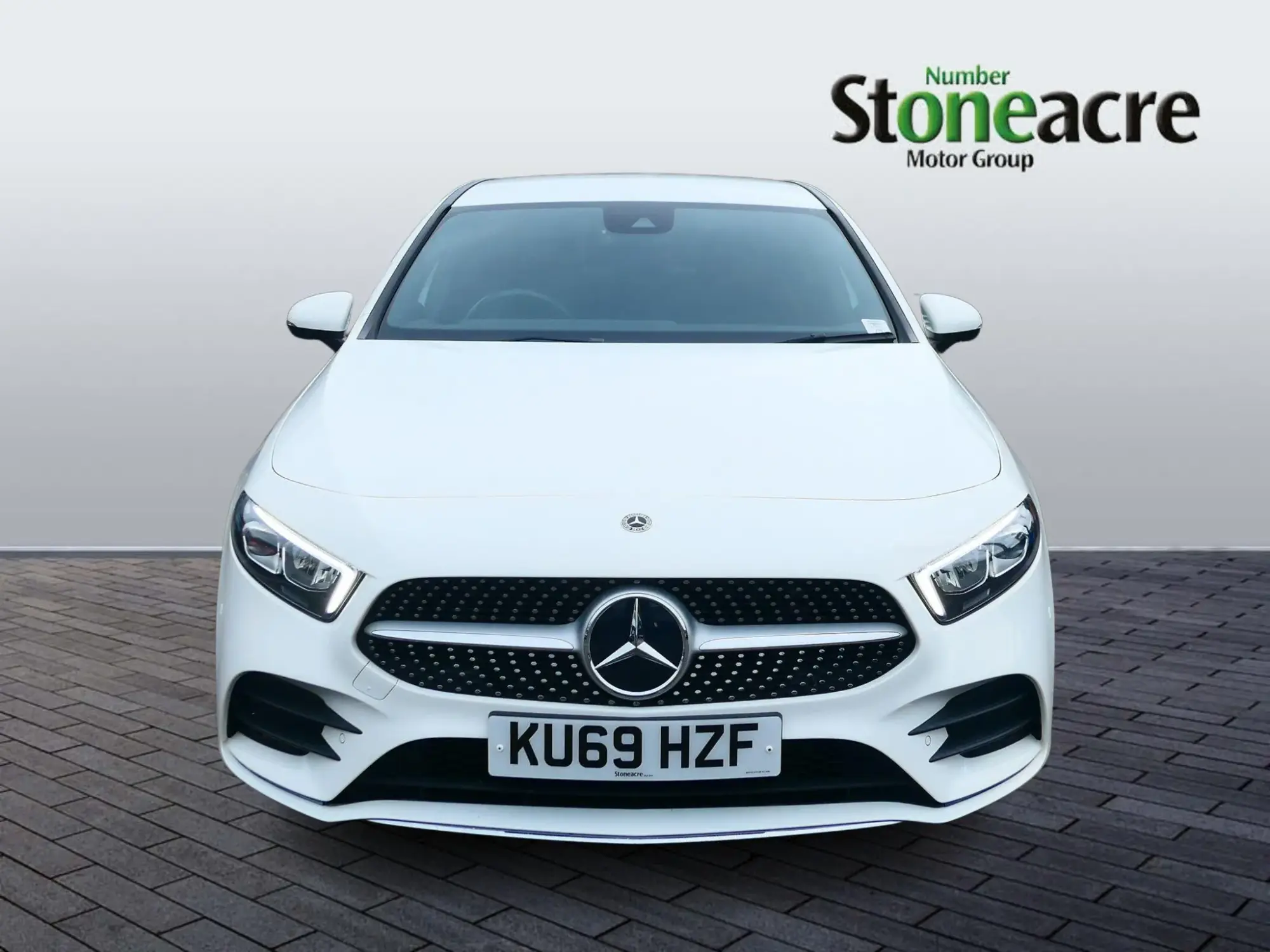 Mercedes-Benz A-Class 2.0 A220 AMG Line (Executive) 7G-DCT Euro 6 (s/s) 5dr KV69HZF Image 2