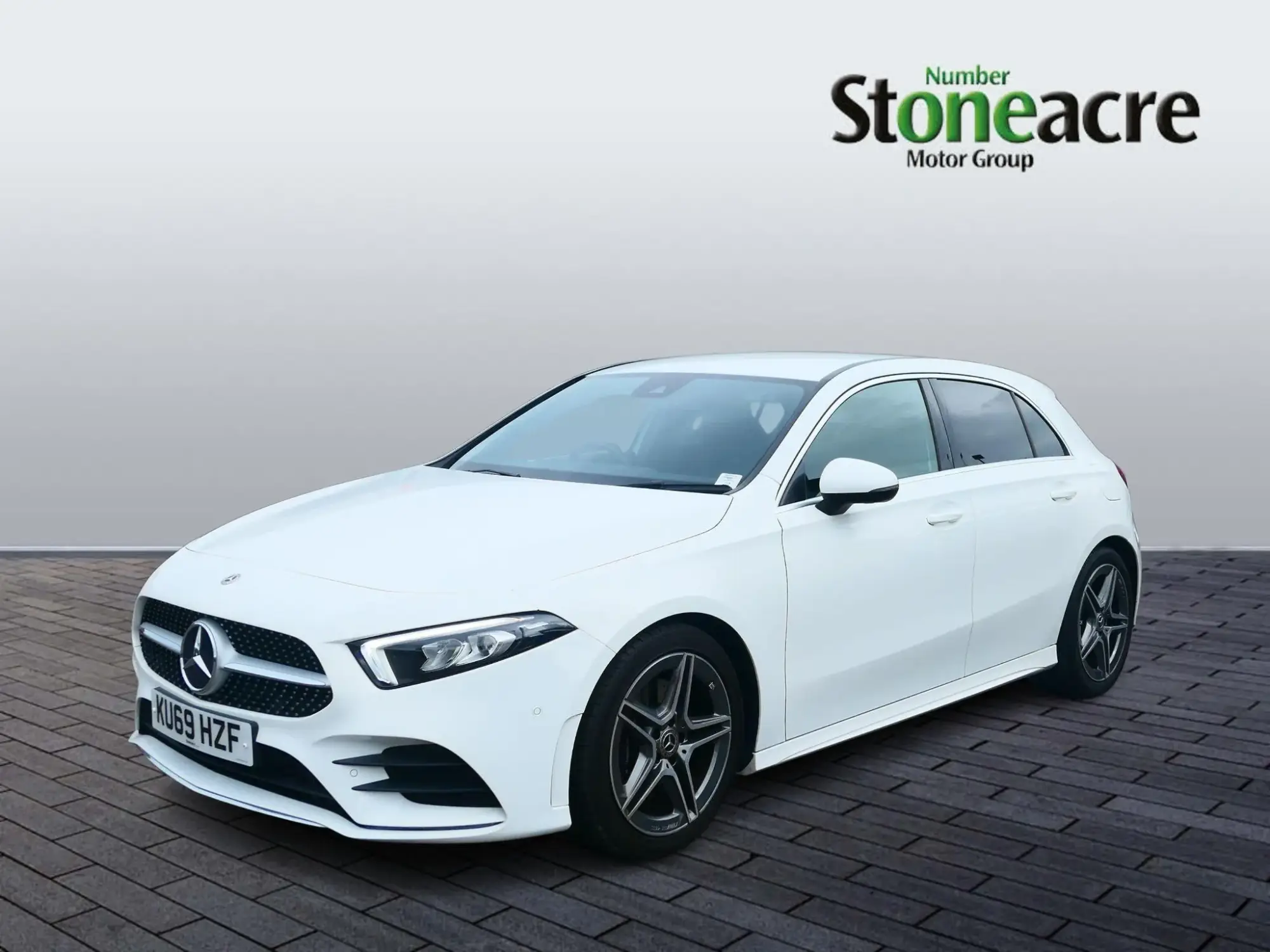 Mercedes-Benz A-Class 2.0 A220 AMG Line (Executive) 7G-DCT Euro 6 (s/s) 5dr KV69HZF Image 3