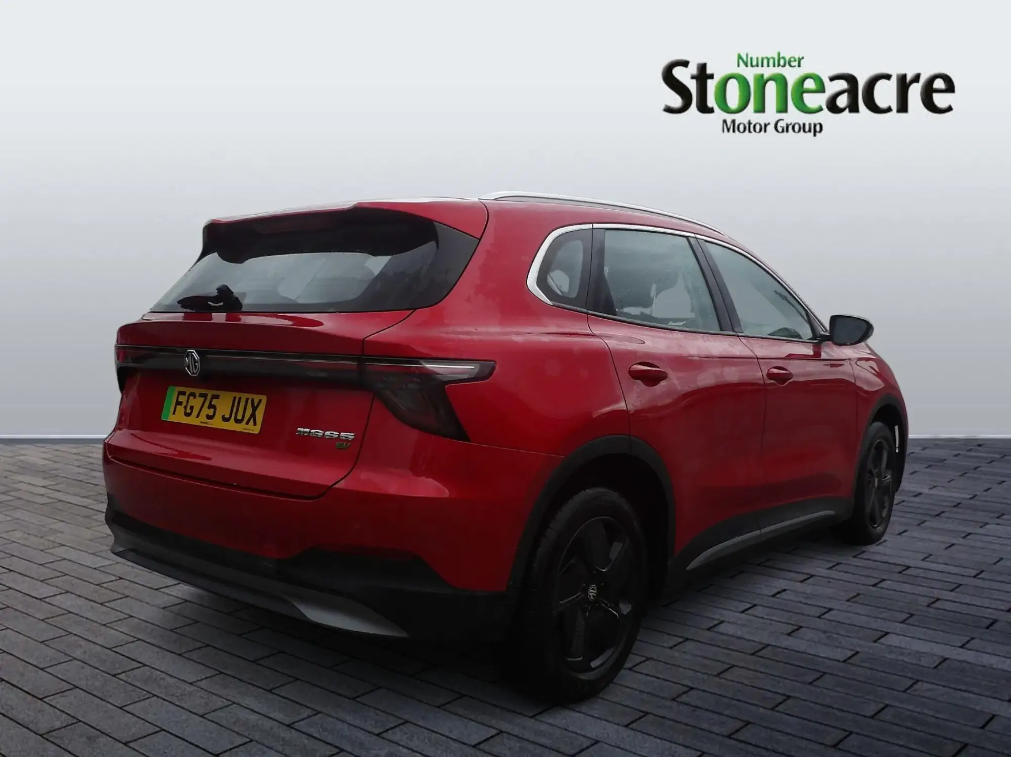 MG S5 EV 49kWh SE Auto 5dr FG75JUX Image 3
