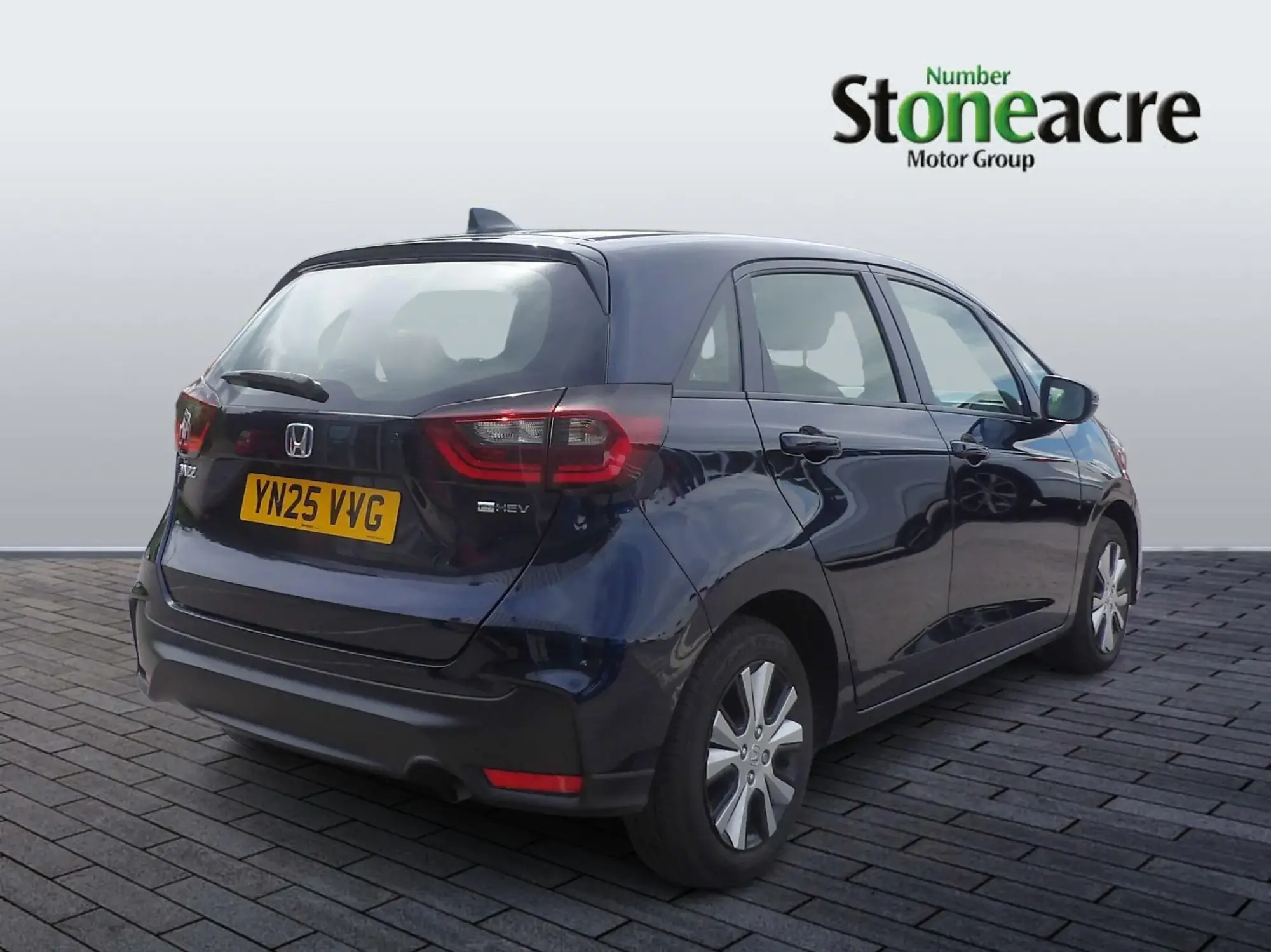 Honda Jazz Hybrid 1.5 h i-MMD Elegance eCVT Euro 6 (s/s) 5dr YN25VVG Image 3