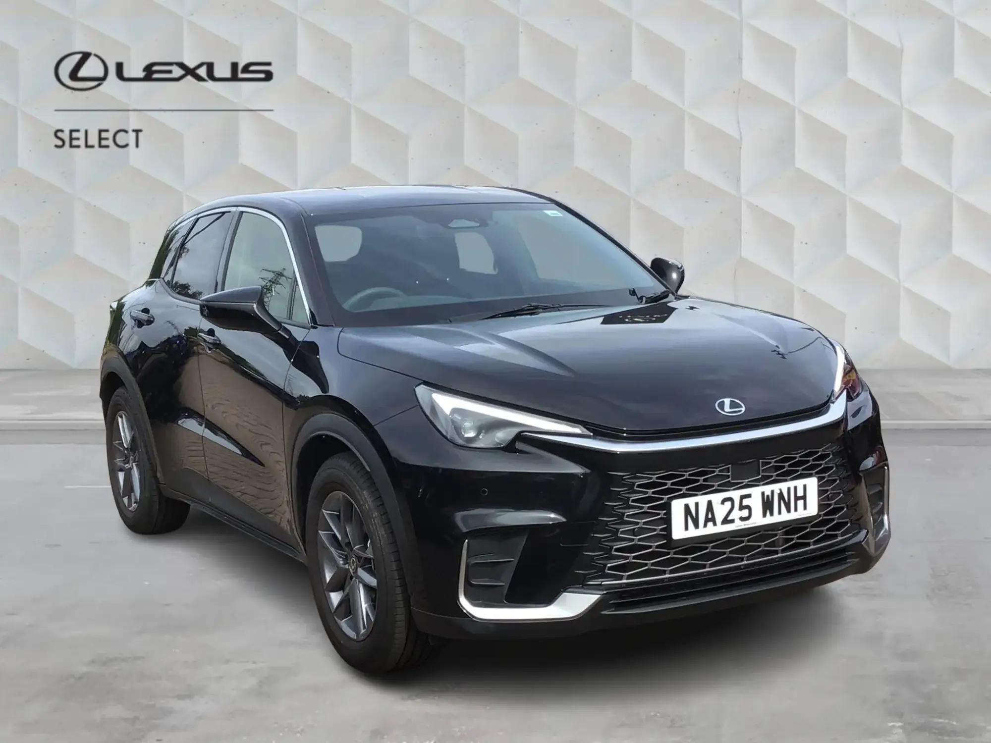 Lexus LBX 1.5 VVT-iE Premium E-CVT Euro 6 (s/s) 5dr NA25WNH Image 1