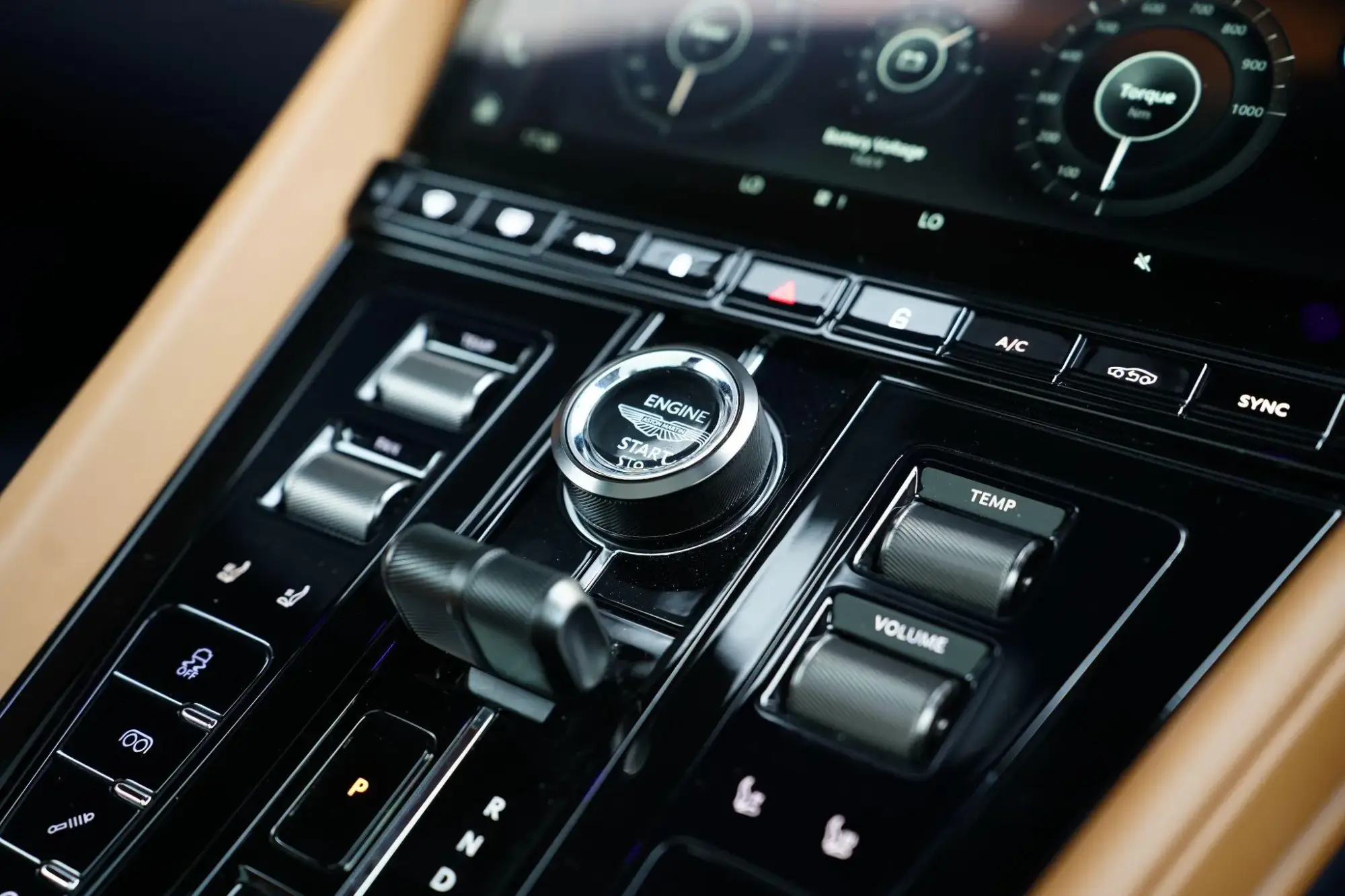 Aston Martin DB12 Image 12