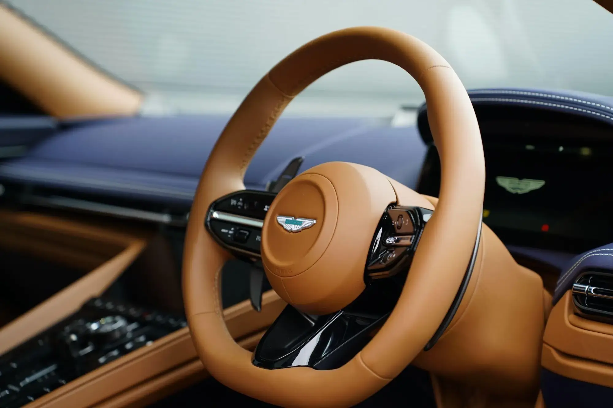 Aston Martin DB12 Image 20