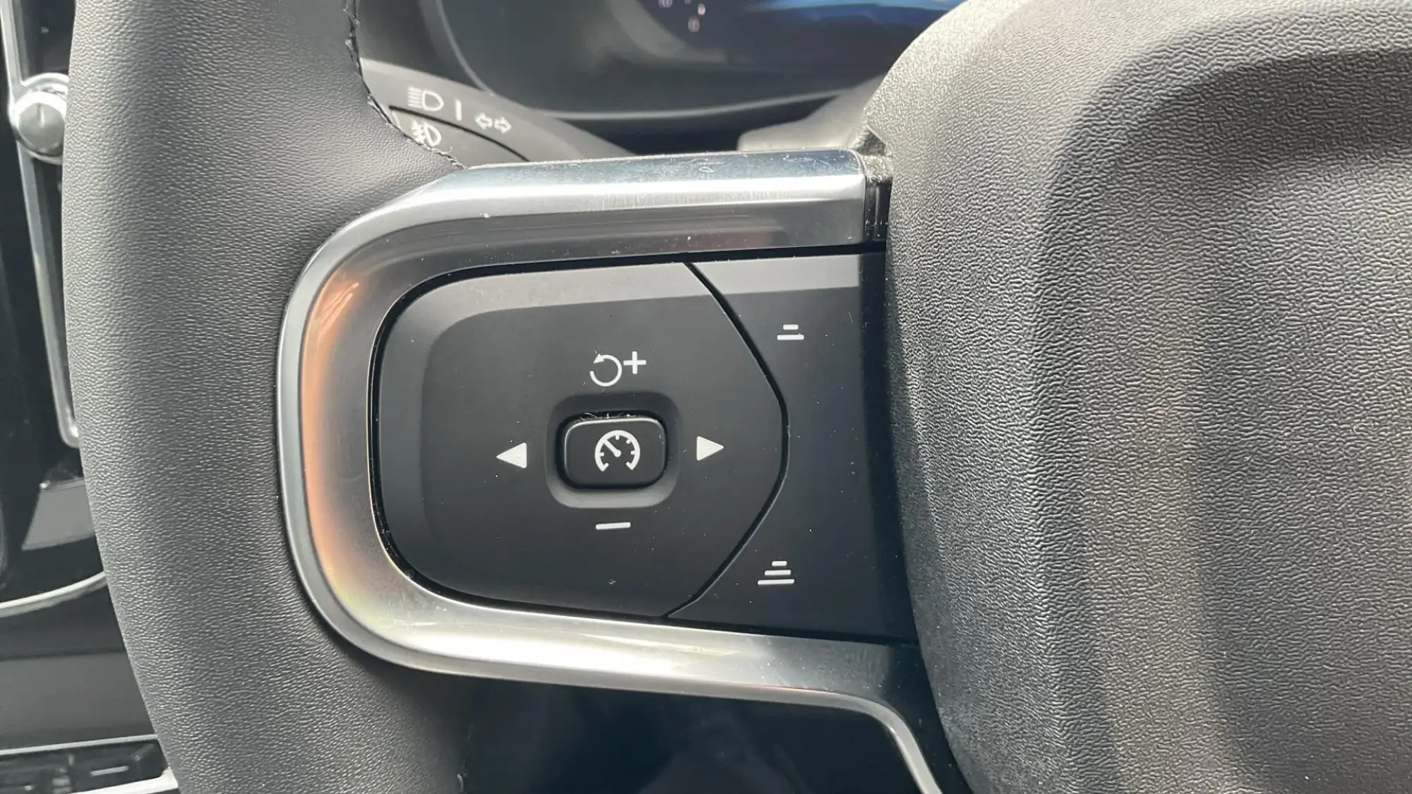 Volvo XC40 Image 21