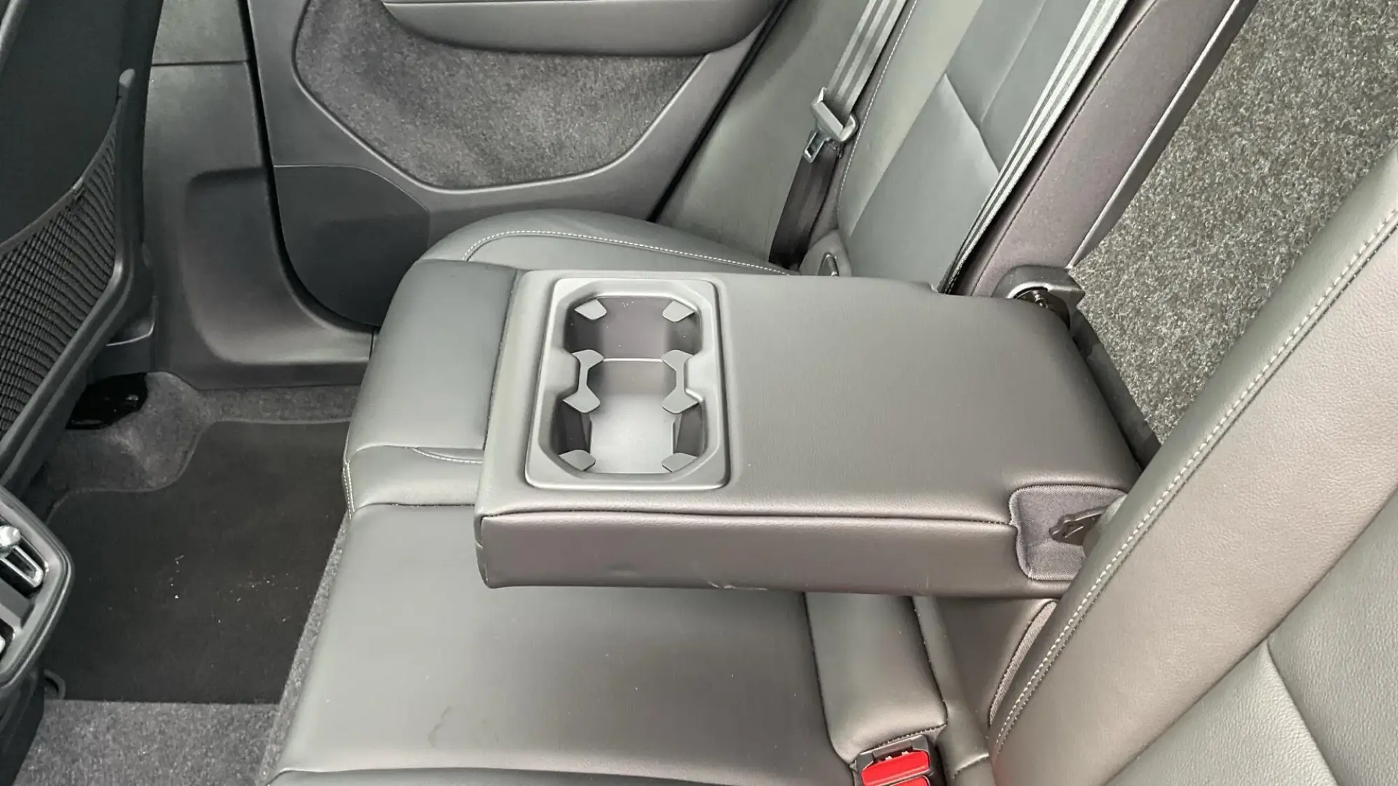 Volvo XC40 Image 34