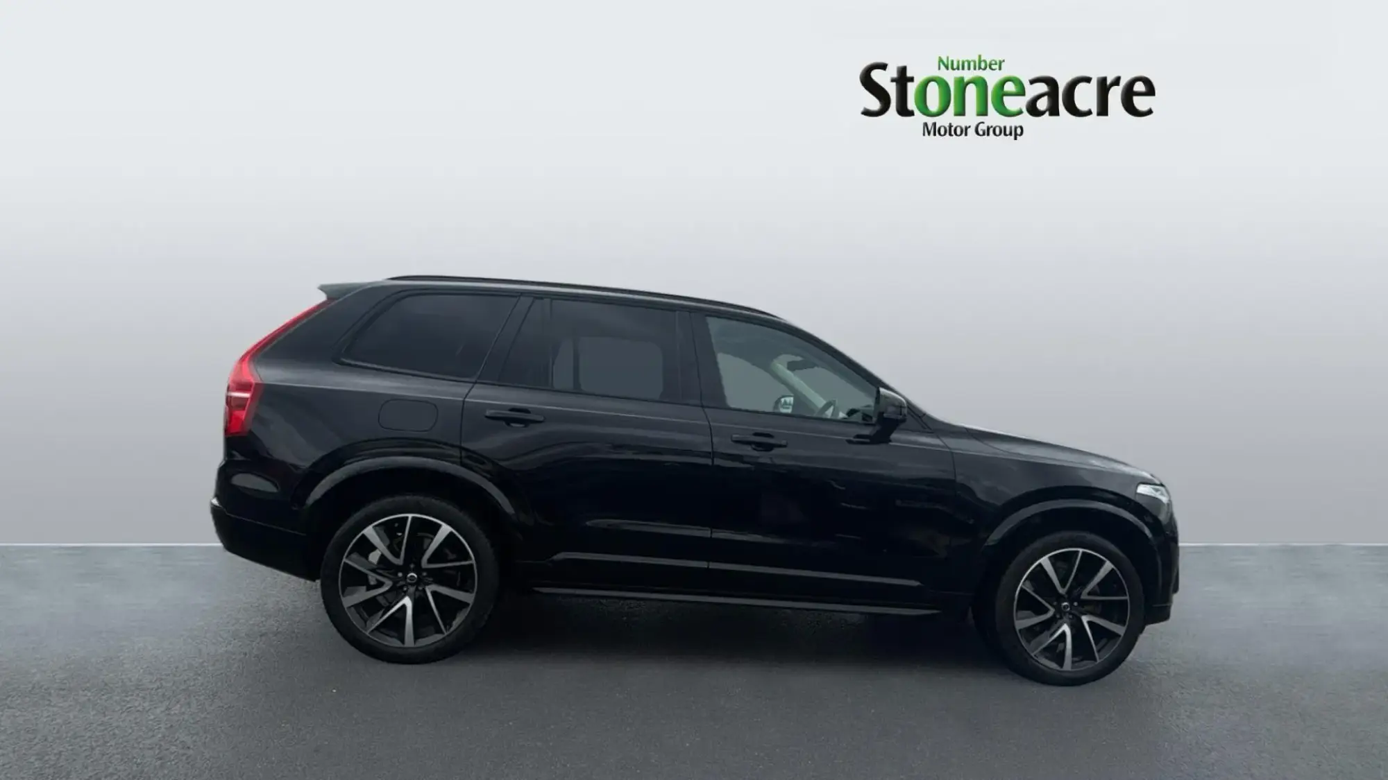 Volvo XC90 2.0 B5D [235] Plus Dark 5dr AWD Geartronic BK23ENU Image 3