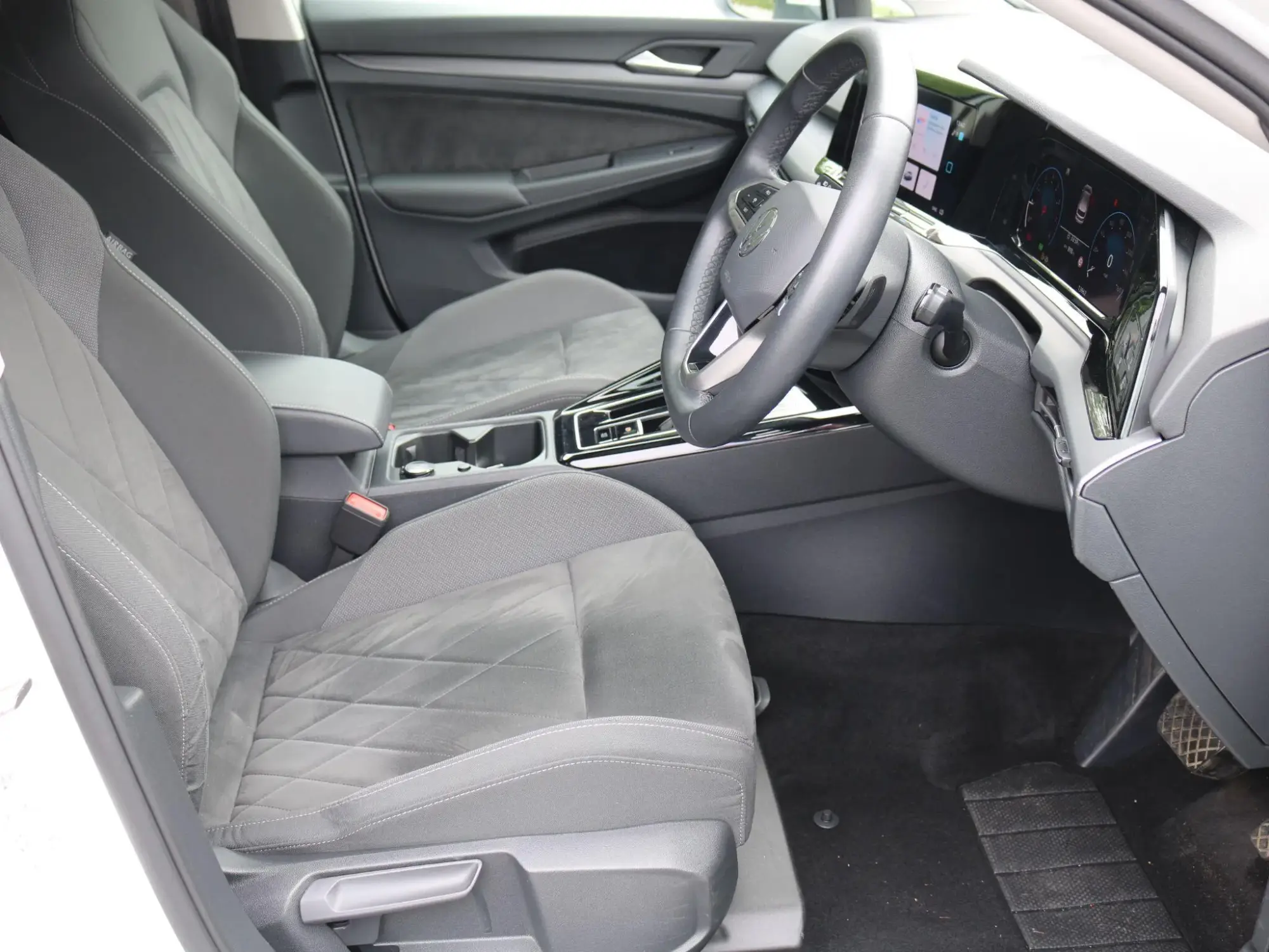 Volkswagen Golf Image 14