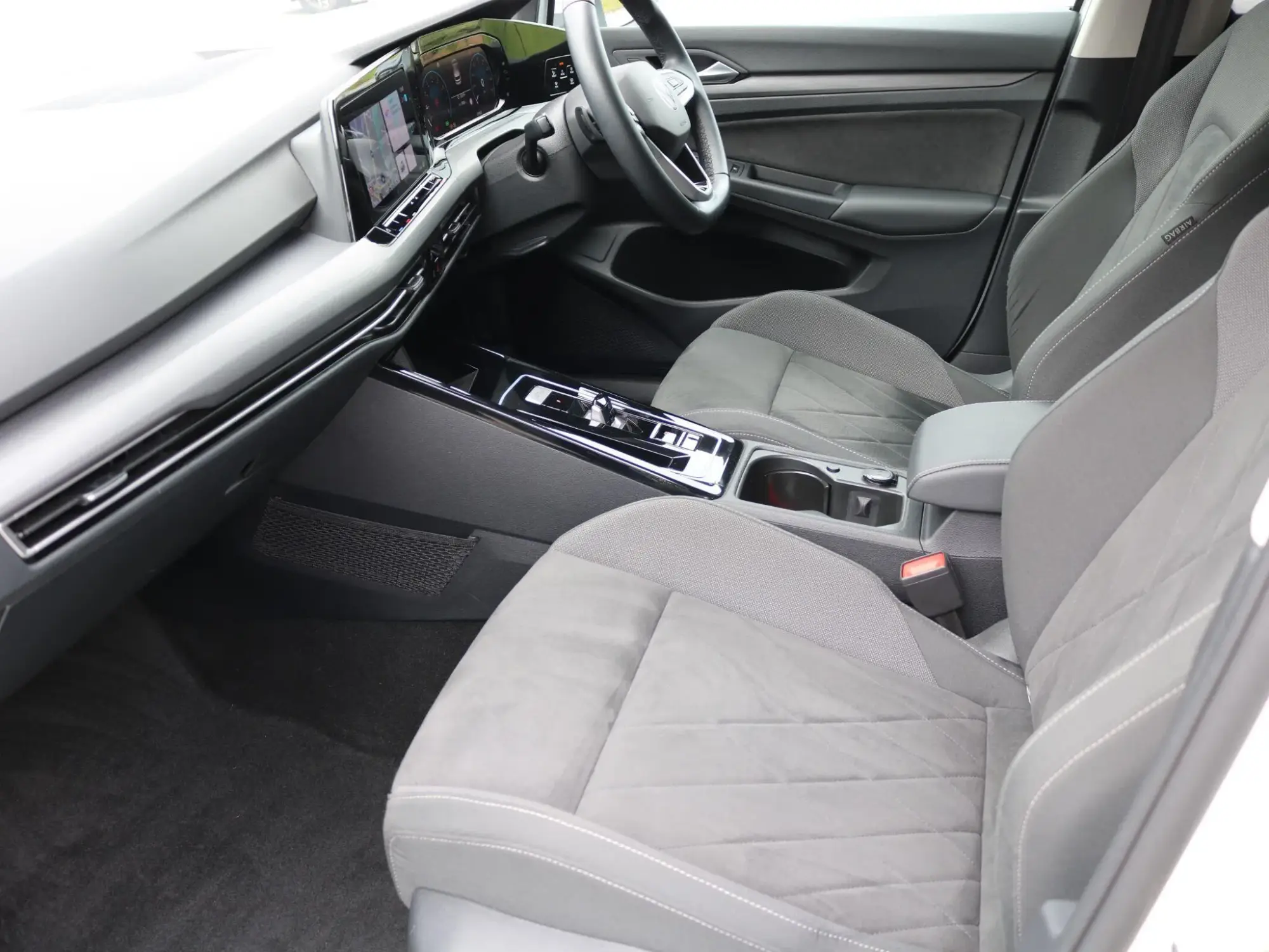 Volkswagen Golf Image 16