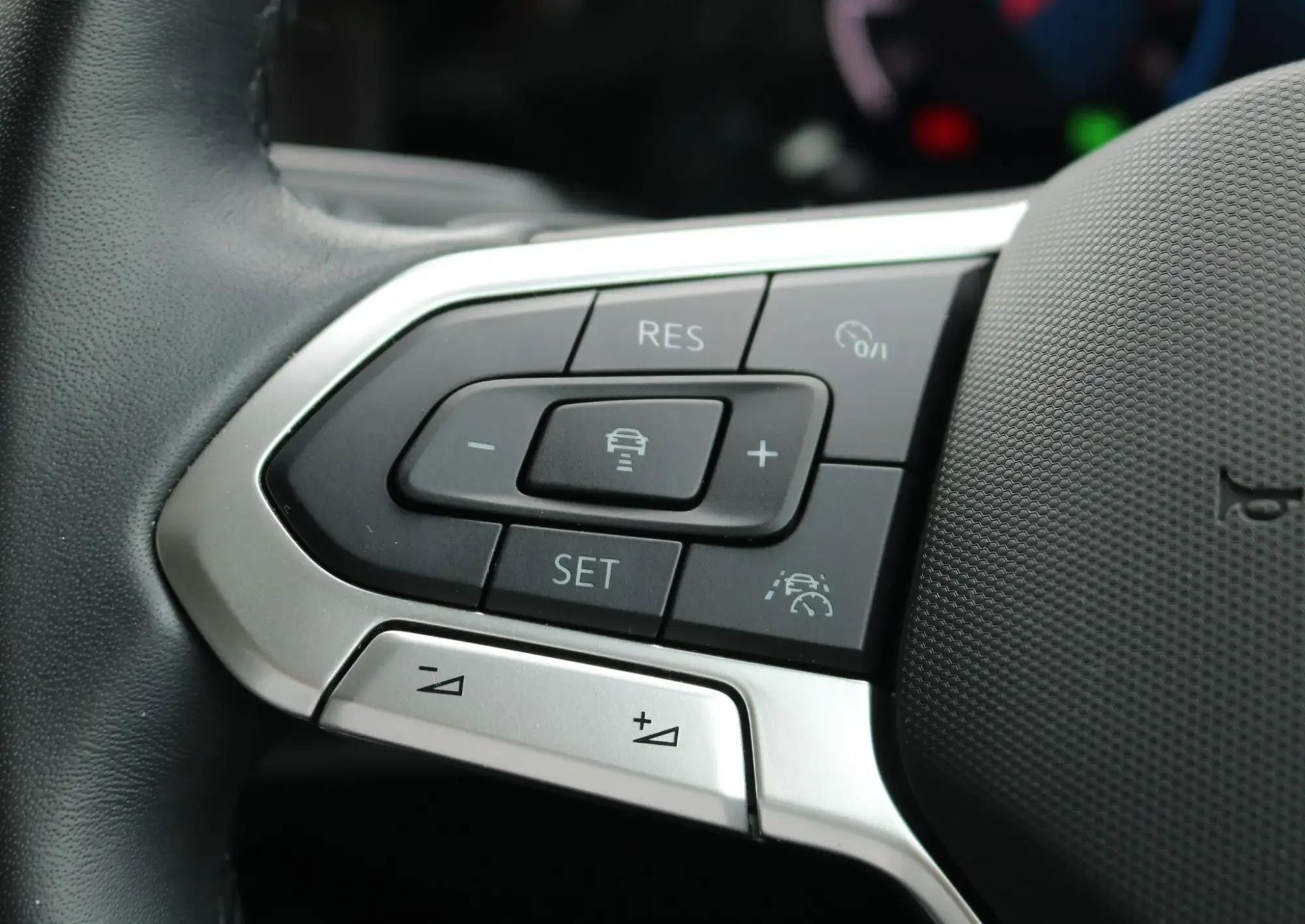 Volkswagen Golf Image 20