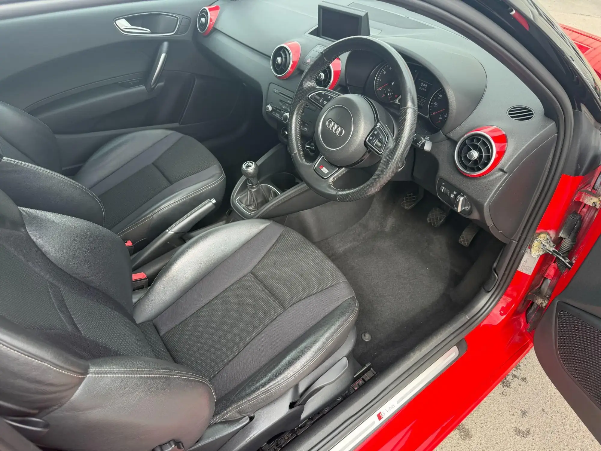 Audi A1 Image 13 Audi A1 Image 13