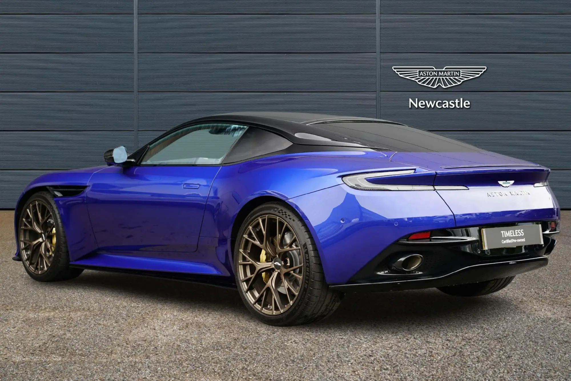 Aston Martin DB12 Image 4