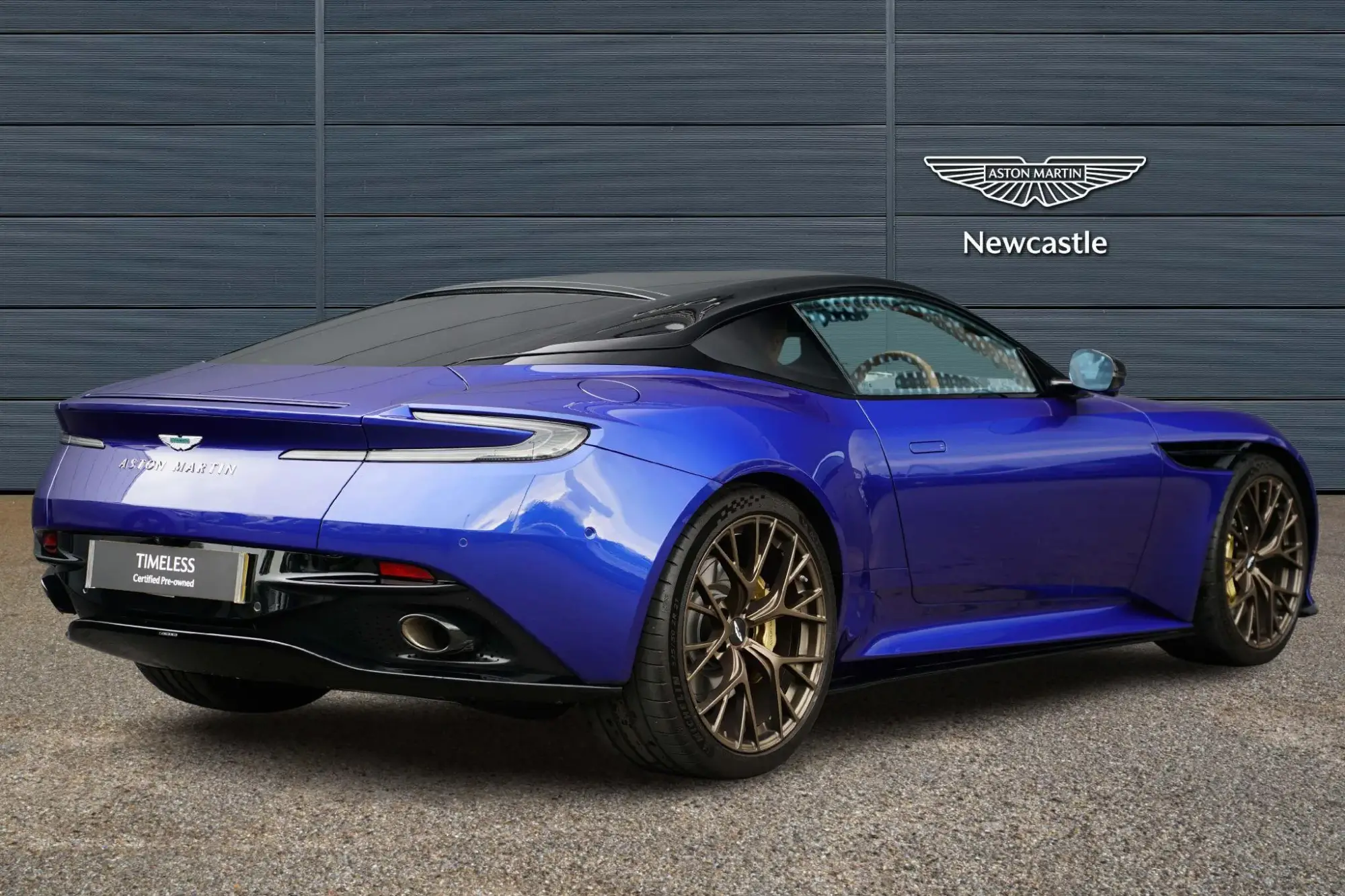 Aston Martin DB12 Image 30