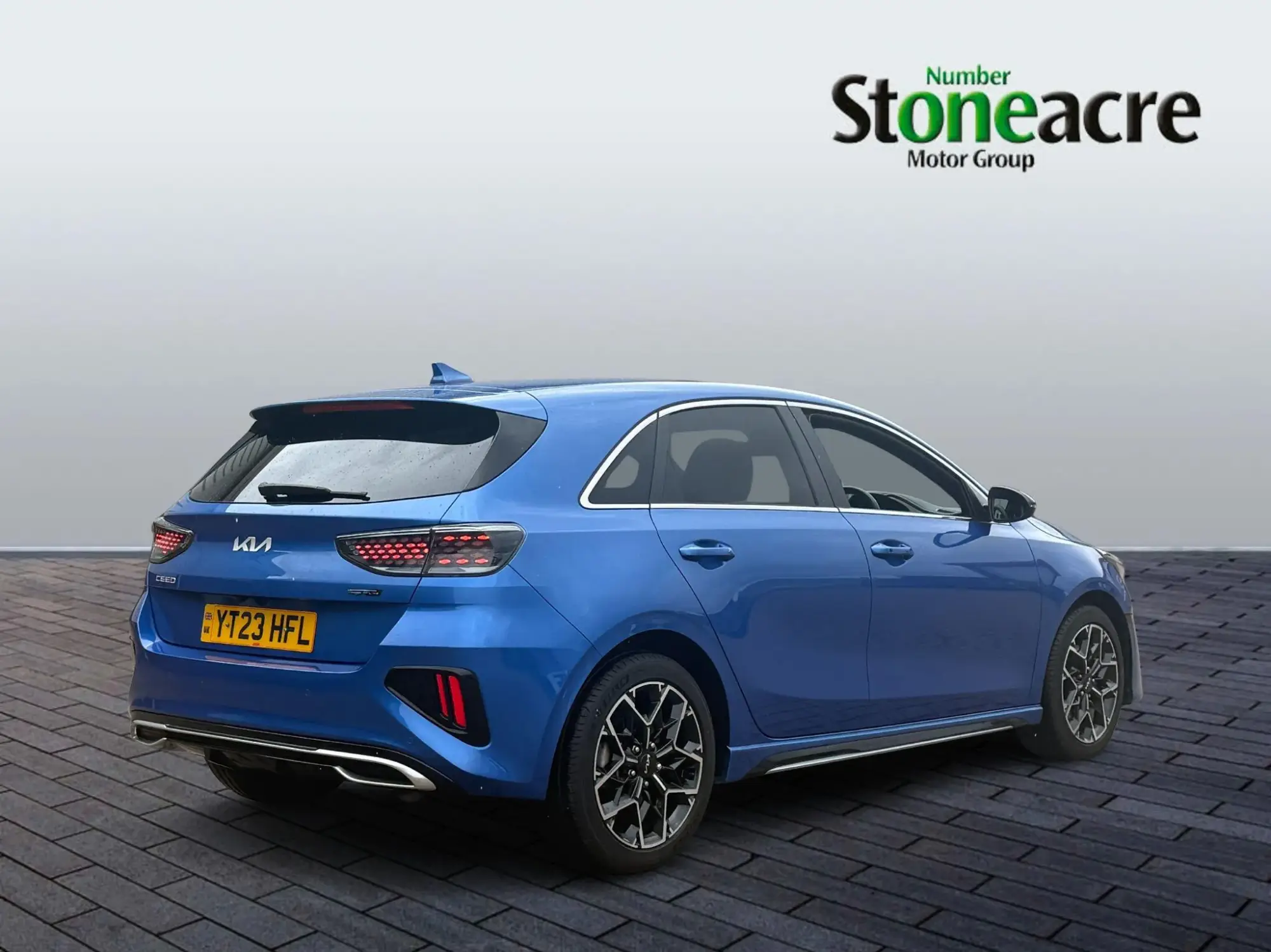 Kia Ceed 1.5T GDi ISG GT-Line 5dr YT23HFL Image 3