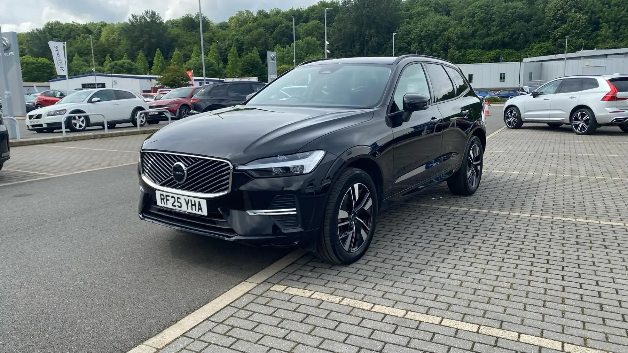 Volvo XC60 Image 3