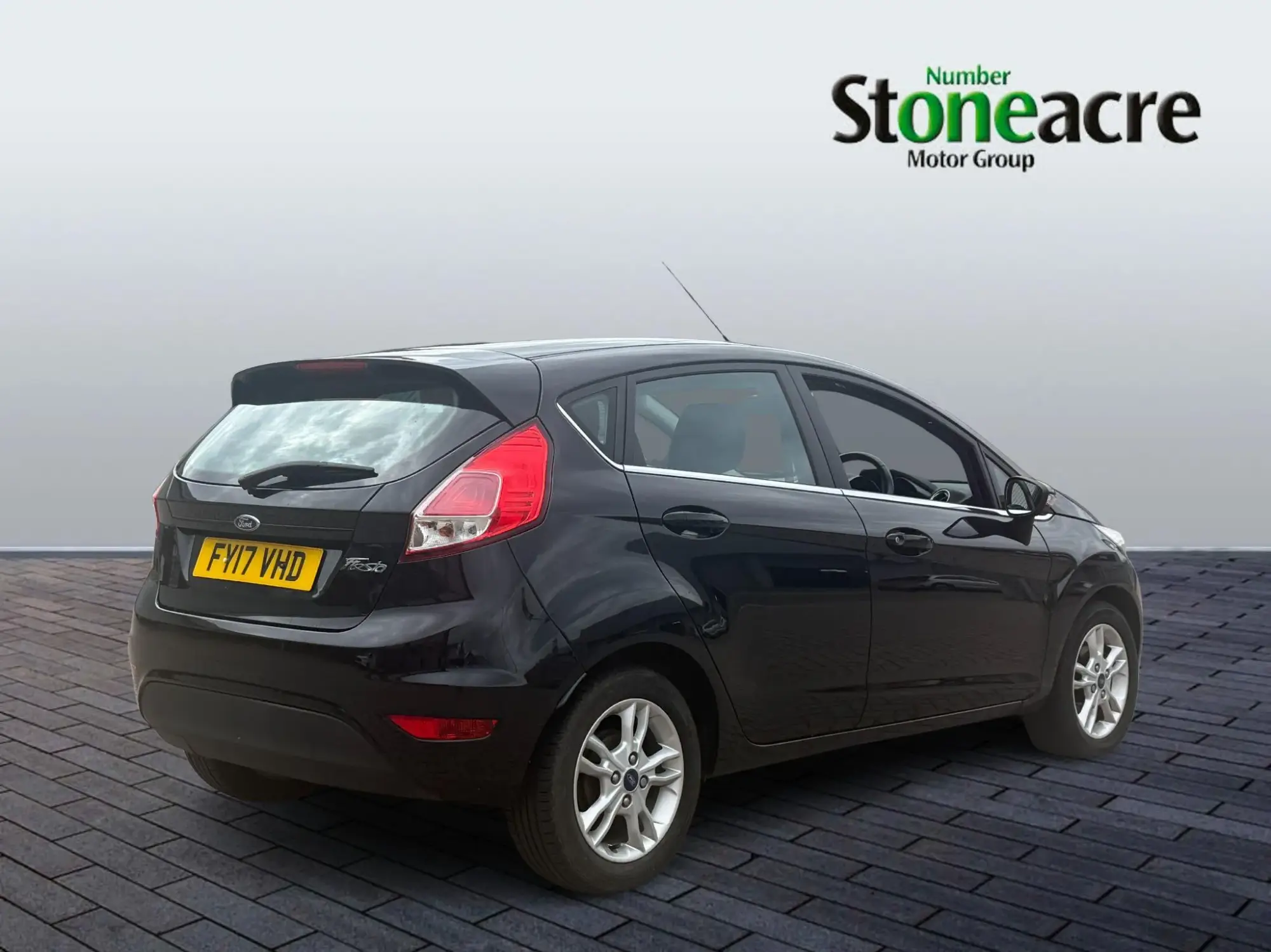 Ford Fiesta 1.25 Zetec Hatchback 5dr Petrol Manual Euro 6 (82 ps) FY17VHD Image 3