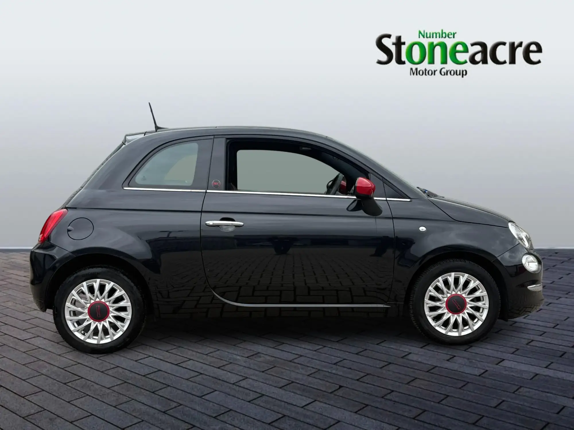 Fiat 500 1.0 Mild Hybrid Red 3dr FV22MPO Image 2