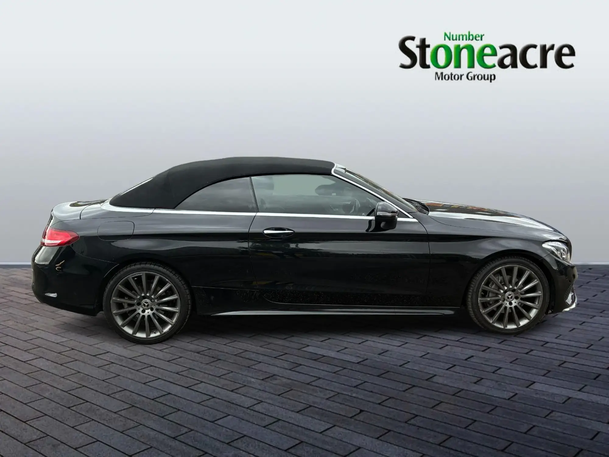 Mercedes-Benz C-Class C200 AMG Line 2dr Auto JA54JJJ Image 2