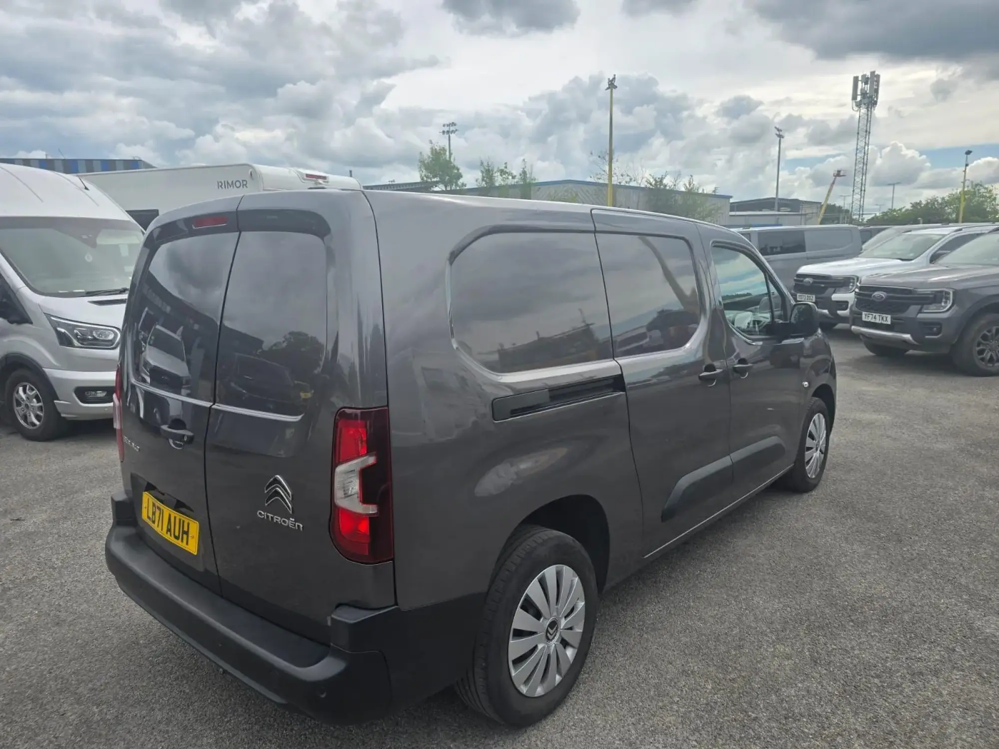 Citroen Berlingo 1.5 BlueHDi 950 Enterprise XL Pro LWB Euro 6 (s/s) 6dr LB71AUH Image 3