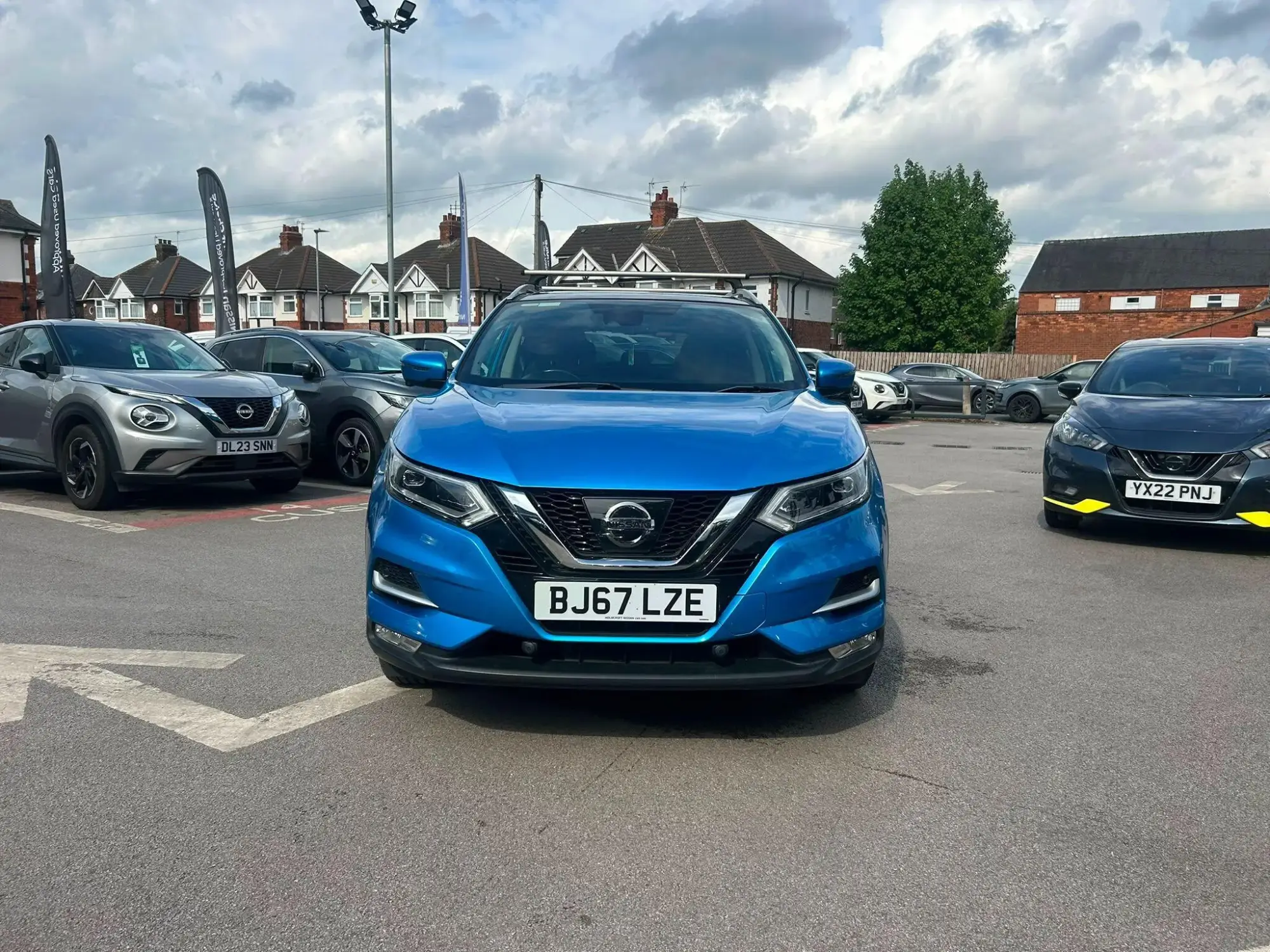 Nissan Qashqai 1.5 dCi Tekna SUV 5dr Diesel Manual Euro 6 (s/s) (110 ps) BJ67LZE Image 2