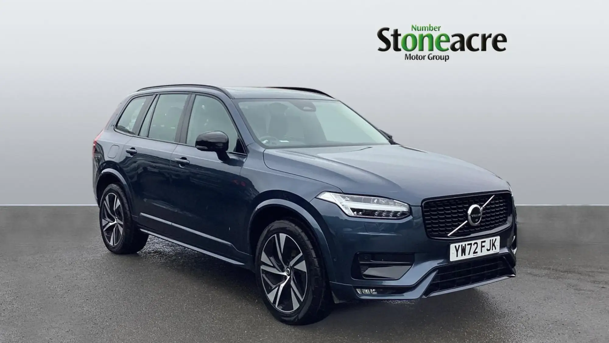 Volvo XC90 2.0 B5D [235] Plus Dark 5dr AWD Geartronic YW72FJK Image 1