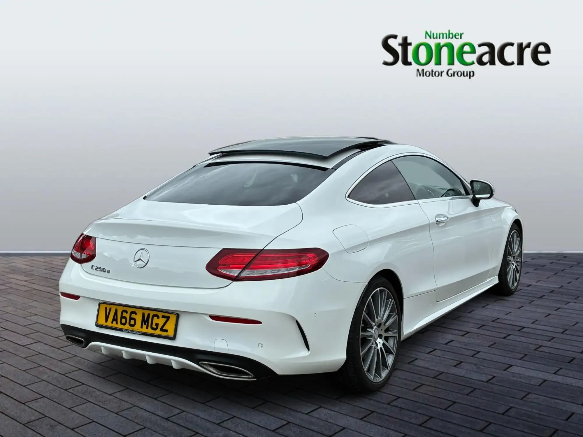 Mercedes-Benz C-Class 2.1 C250d AMG Line (Premium Plus) G-Tronic+ Euro 6 (s/s) 2dr VA66MGZ Image 3