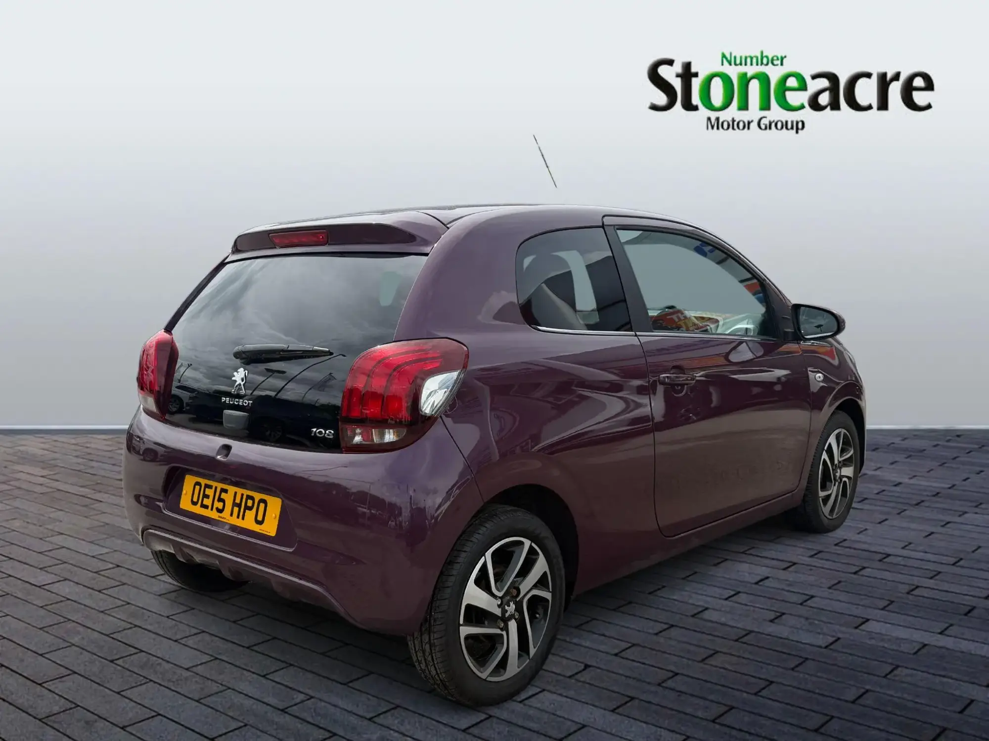 Peugeot 108 1.2 VTi PureTech Allure Euro 5 3dr OE15HPO Image 3