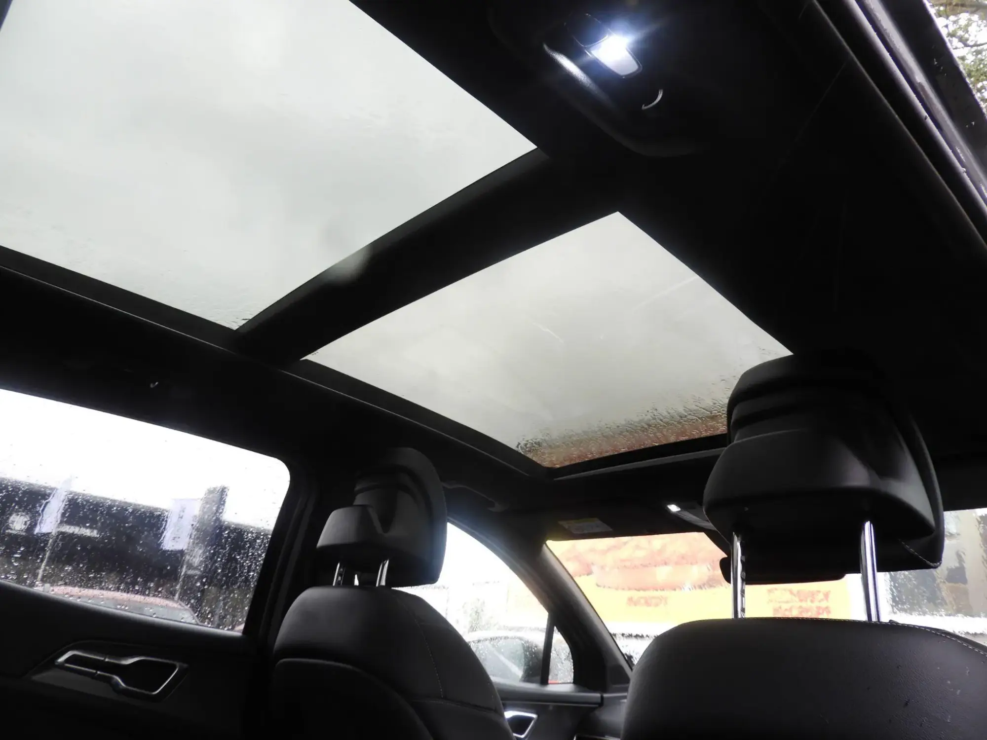 Kia Sportage Image 3