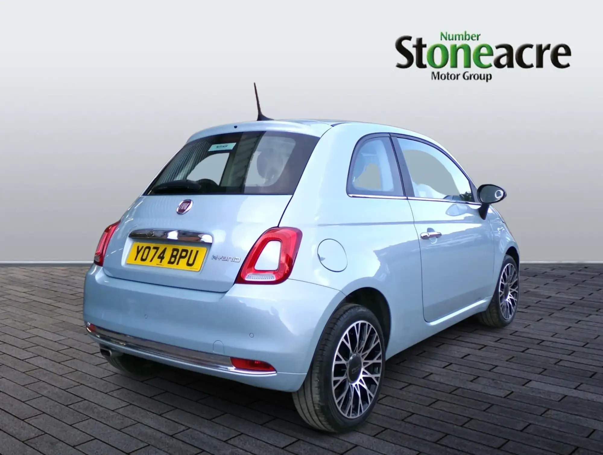 Fiat 500 1.0 MHEV Top Euro 6 (s/s) 3dr YO74BPU Image 3