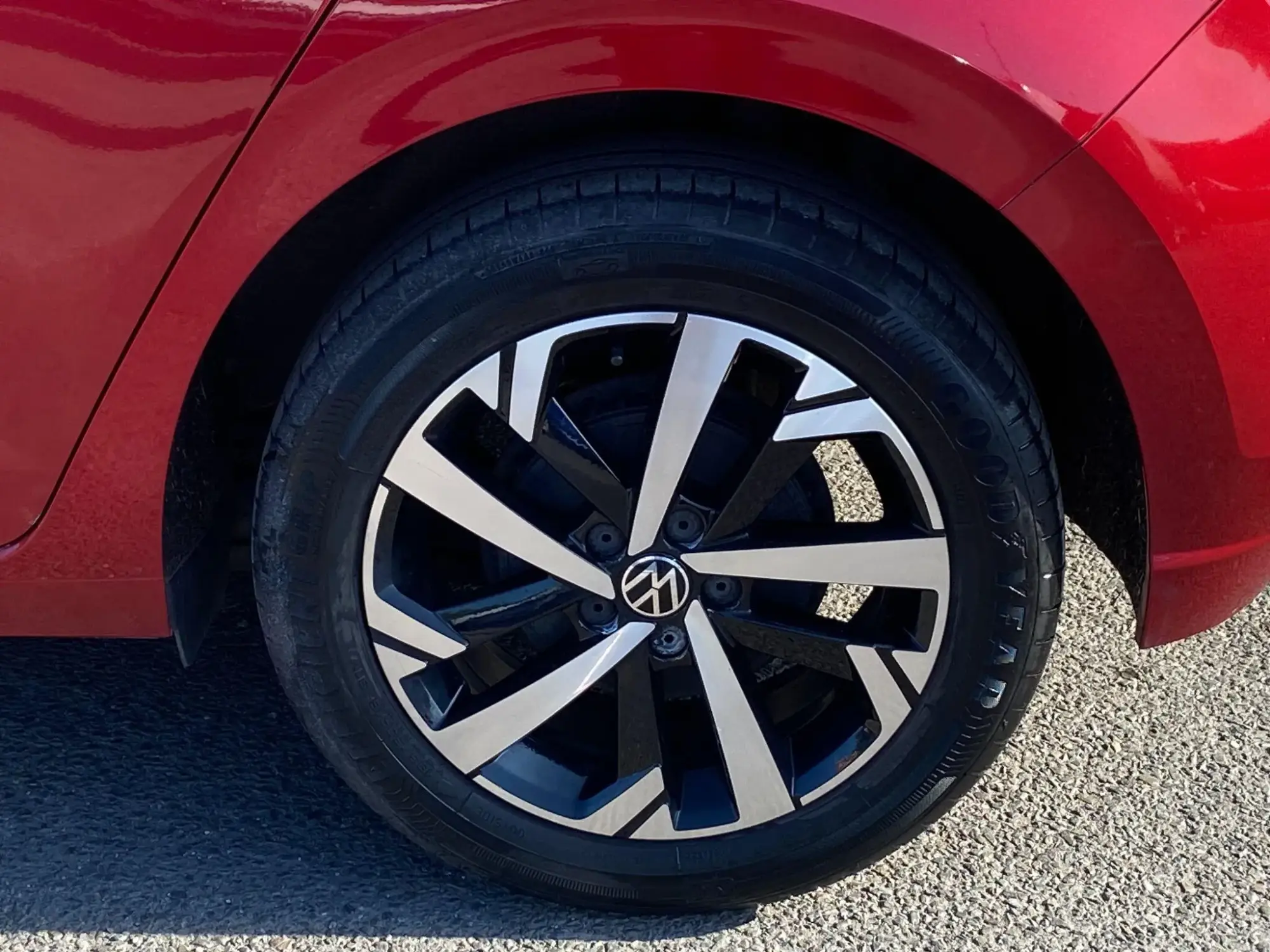 Volkswagen Polo Image 10