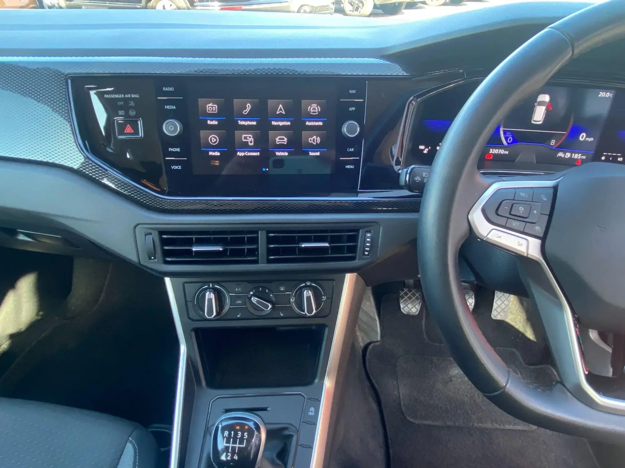 Volkswagen Polo Image 16
