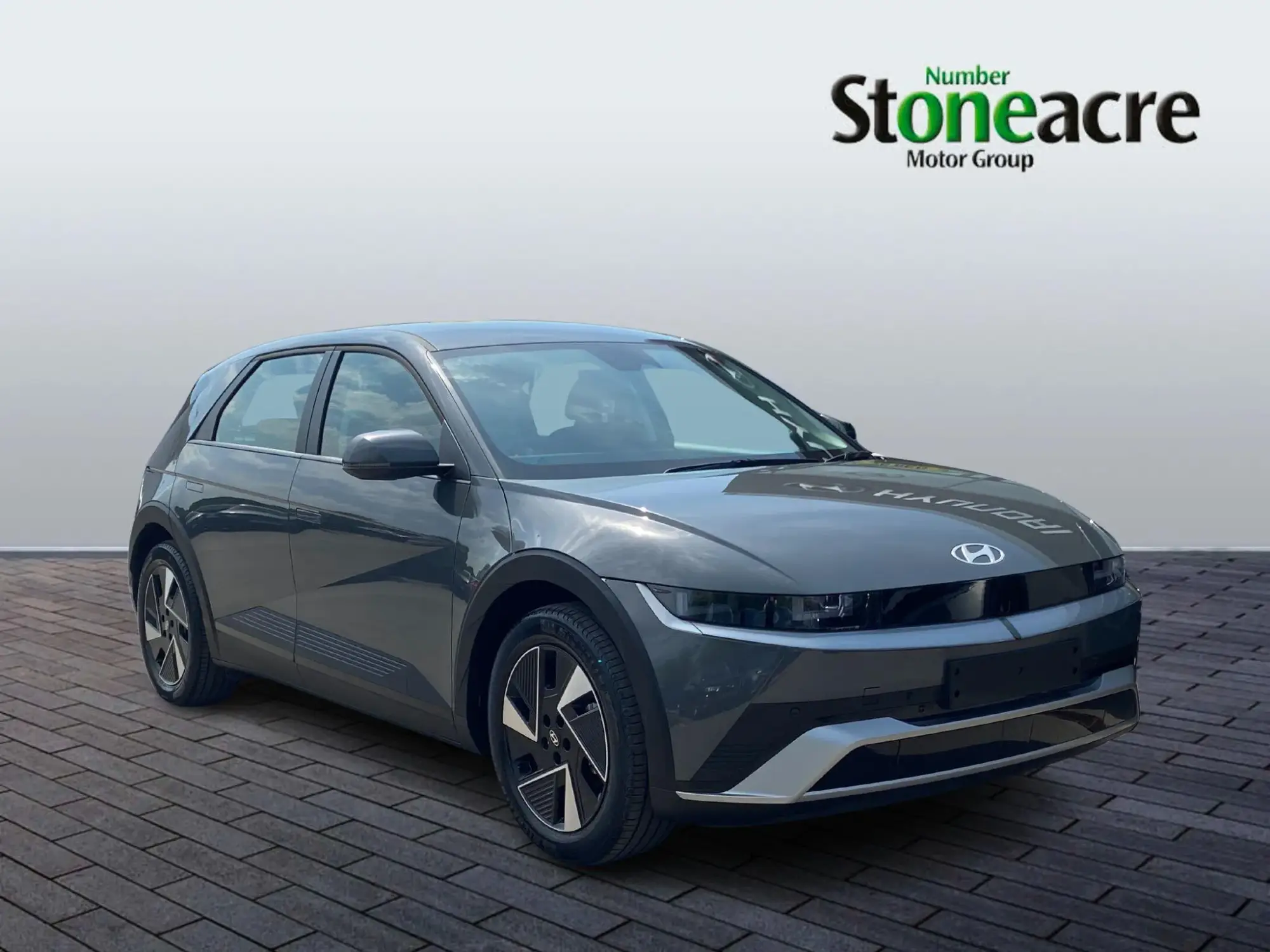 Hyundai IONIQ 5 84kWh Premium Auto 5dr Image 1