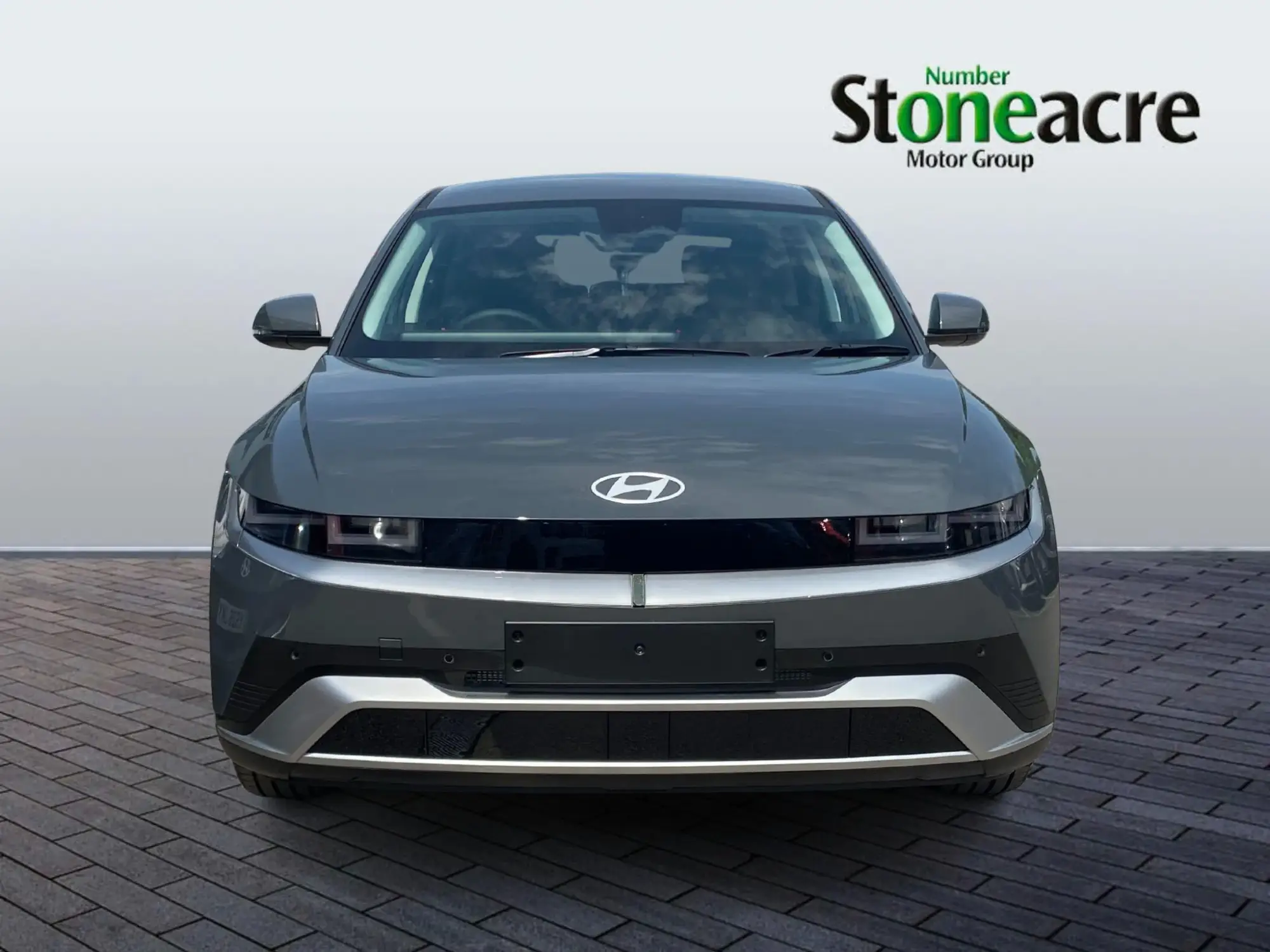 Hyundai IONIQ 5 84kWh Premium Auto 5dr Image 2